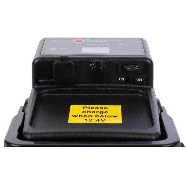 STARTHILFE 12 VDC / 14 A - 1200 A/GERÄT - AQ-TRON - 2