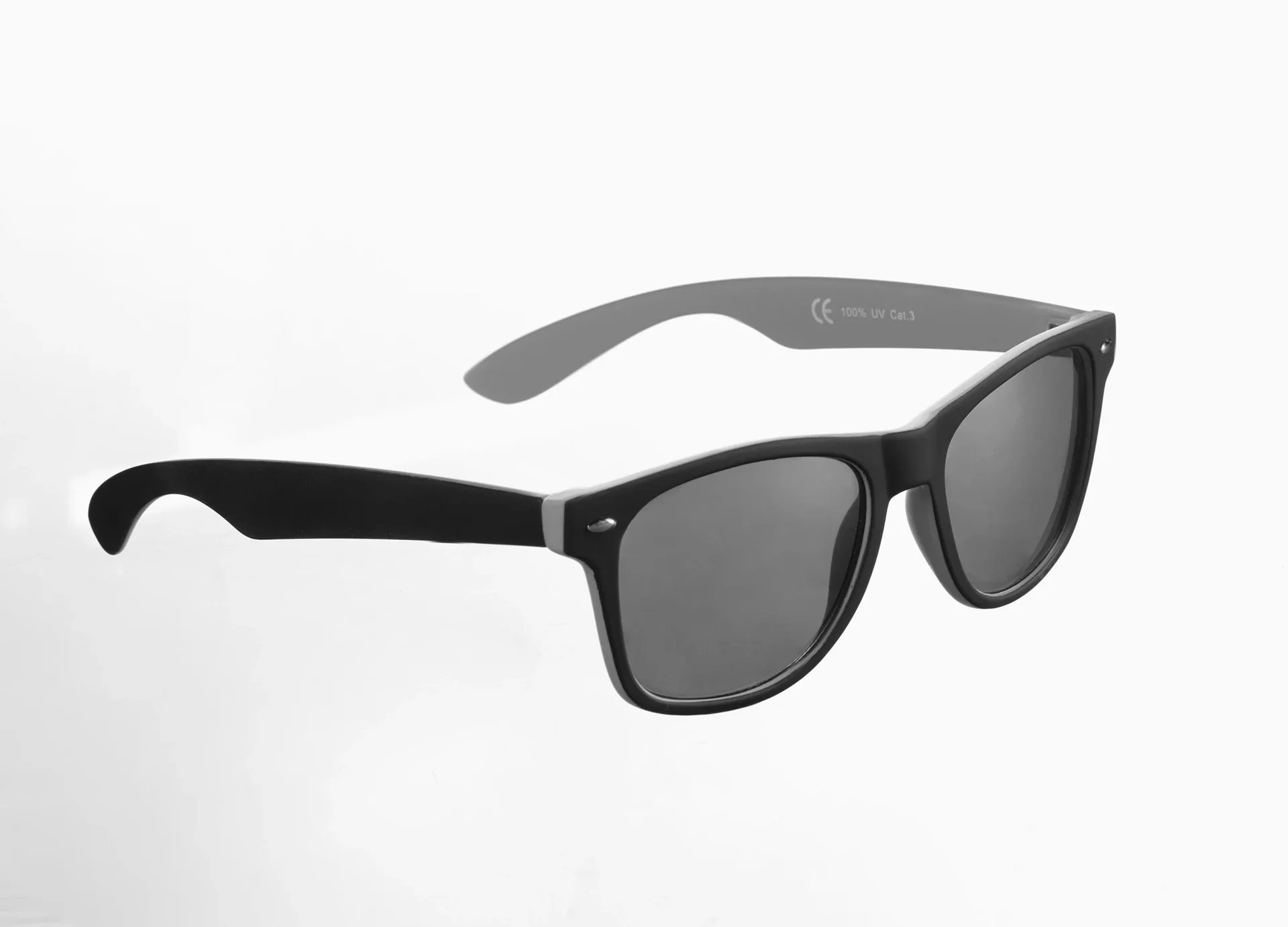 Sonnenbrillen im Doppelpack, schwarz mit grau + schwarz mit blau - 9