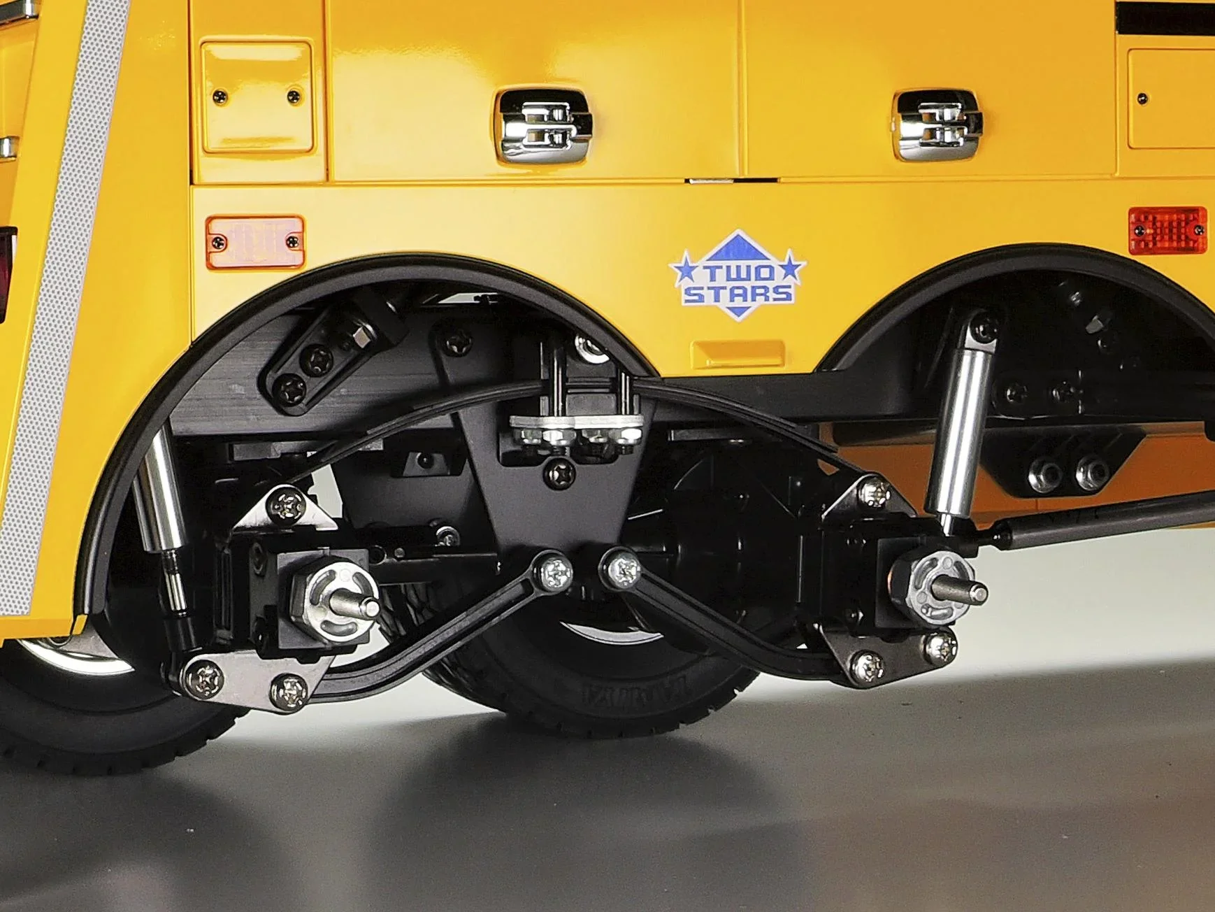 1:14 RC Volvo FH16 Abschlepper 8x4 - 5