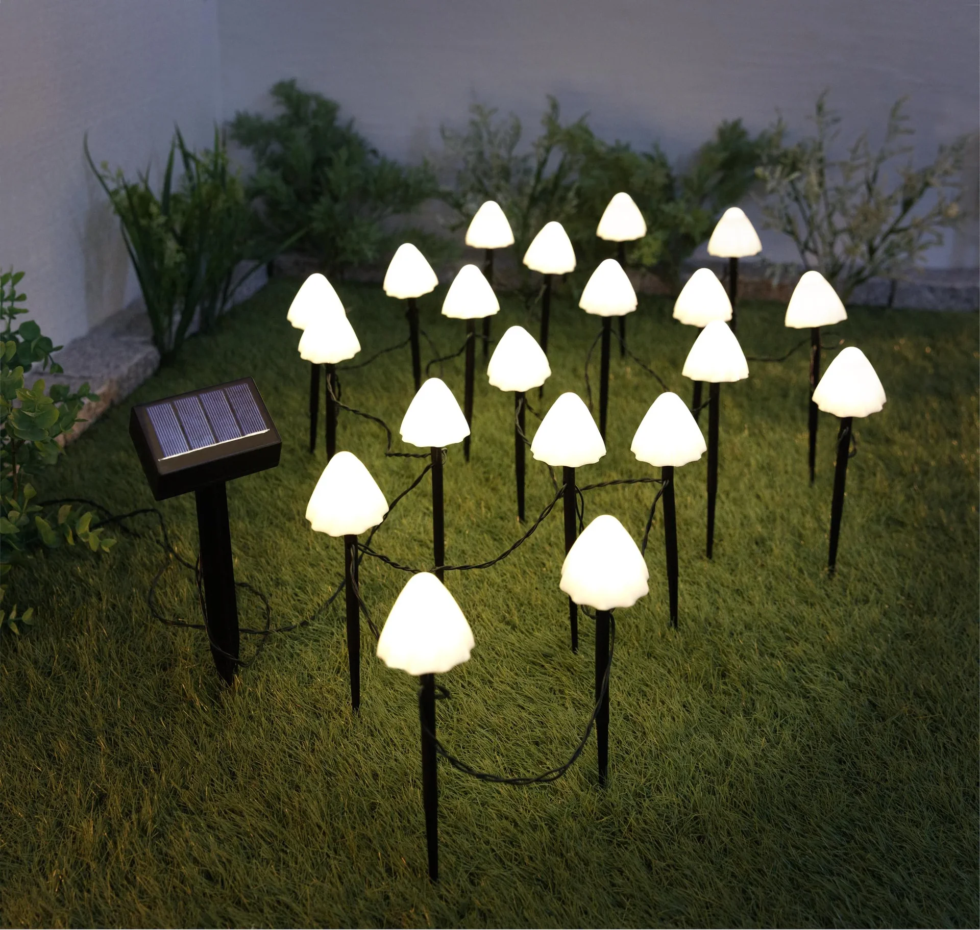 Solar-Lichterkette "Pilz", mit 20 warmweißen LEDs - 4