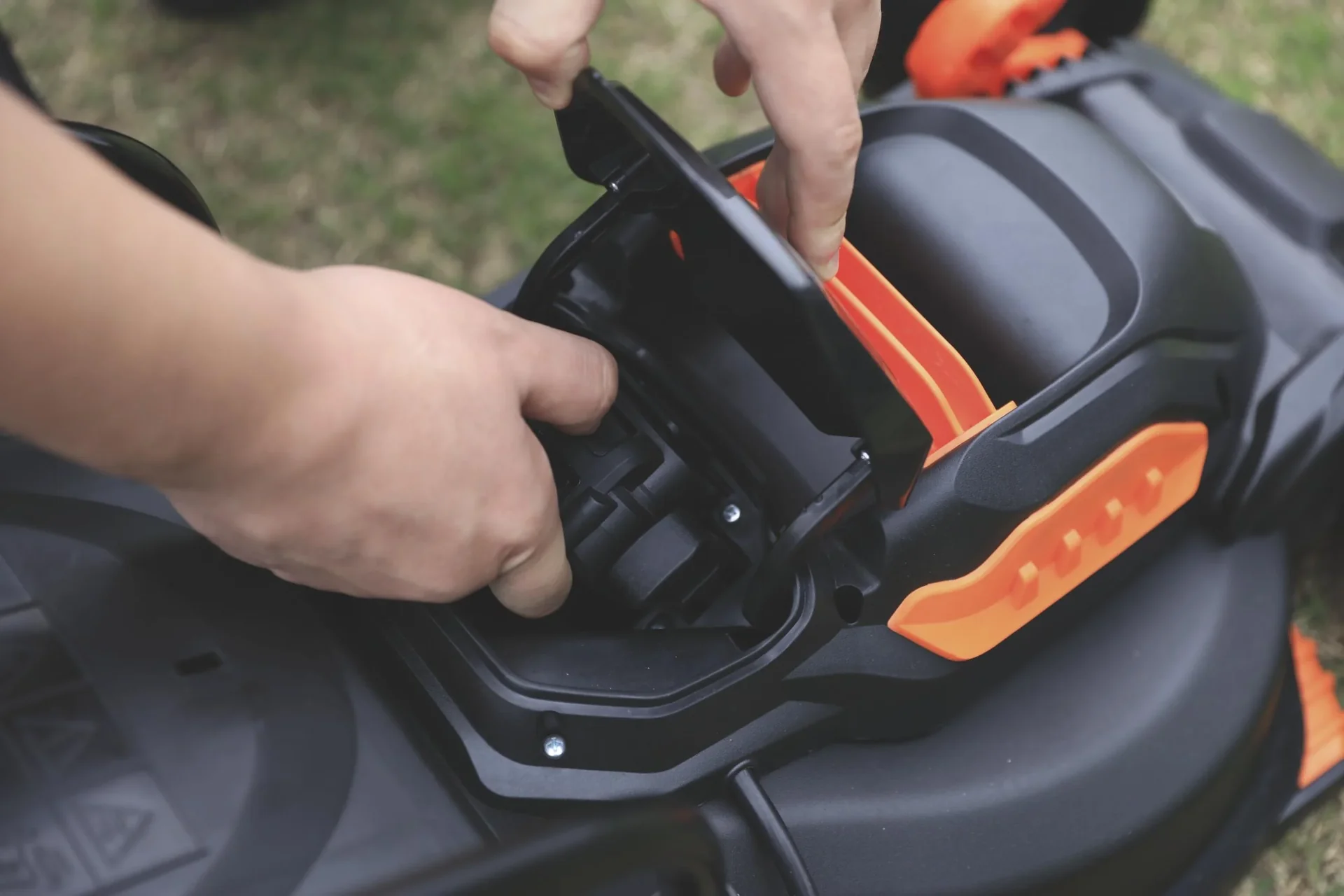 LM C33 20 V Akku Rasenmäher, inkl. Akku und Ladegerät - 2