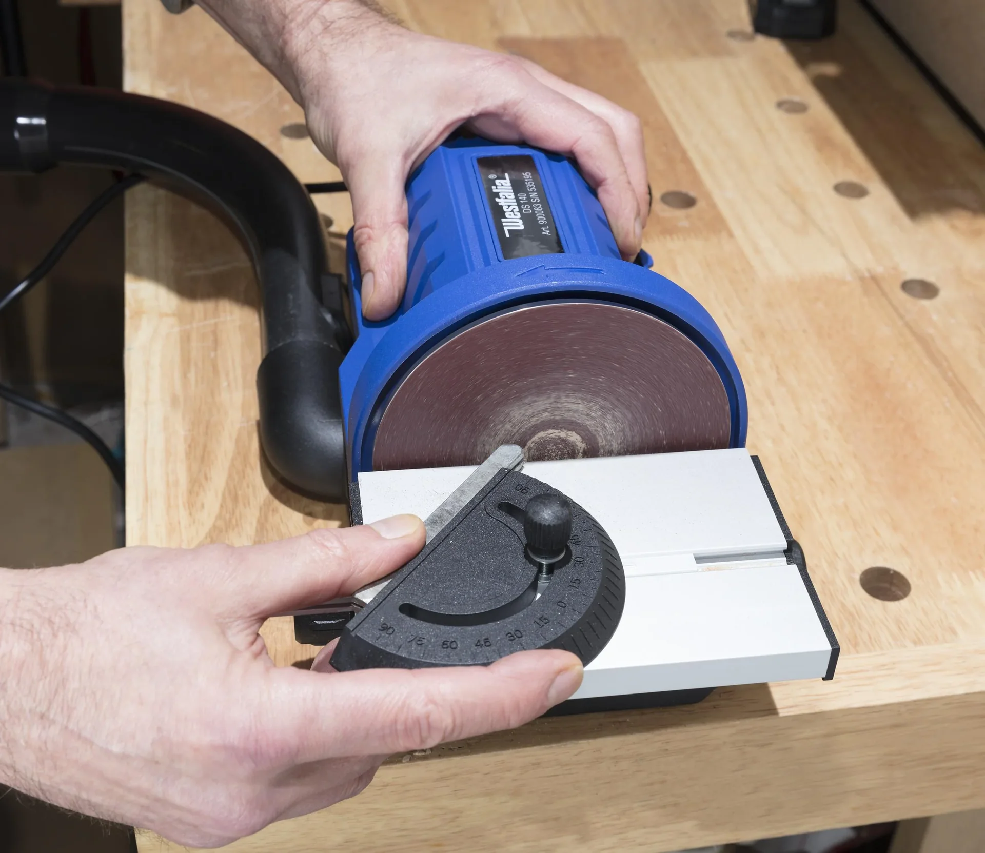 Tellerschleifer mit Gehrungswinkel, 140 Watt - 1