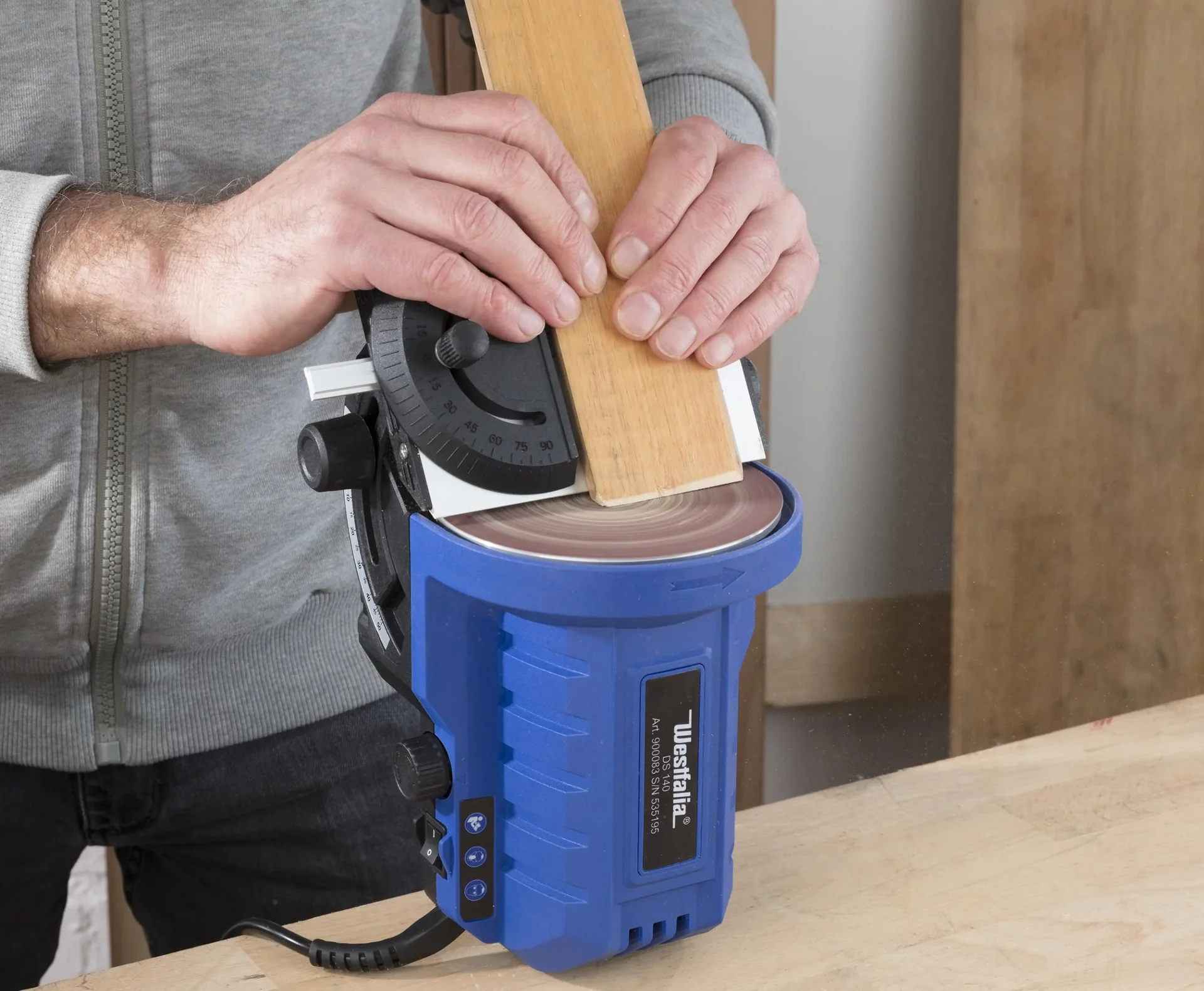 Tellerschleifer mit Gehrungswinkel, 140 Watt - 4