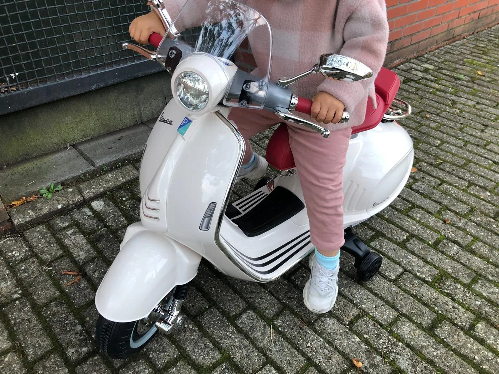 Spielzeug-Kinderauto, weiß - 3