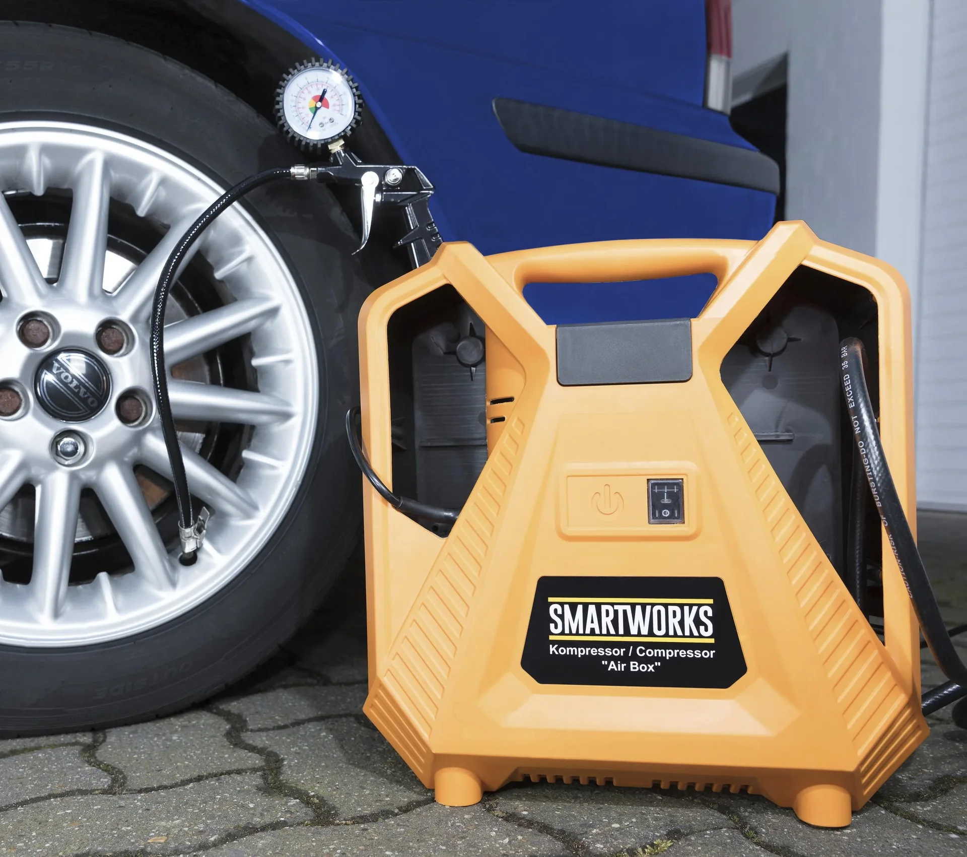 Kompressor "Air Box" 1100 Watt + HD Autokamera inklusive Zubehör + Zurrgurt-Set, 5-teilig GRATIS dazu Warnfahne - 9