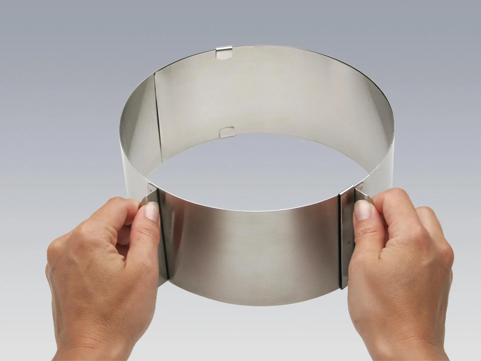 Variabler Tortenring mit Skala, von 16-30 cm - 5