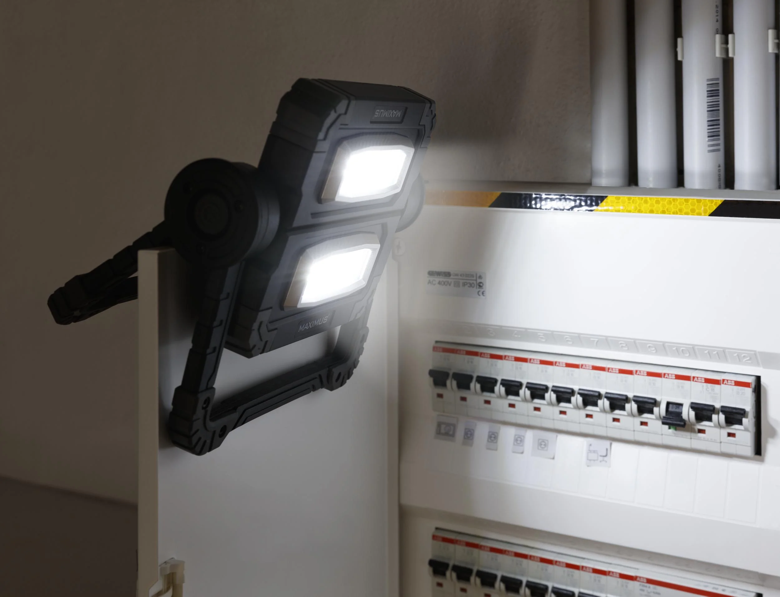 LED Arbeitsleuchte 2 x 10 Watt, 360° drehbar - 3