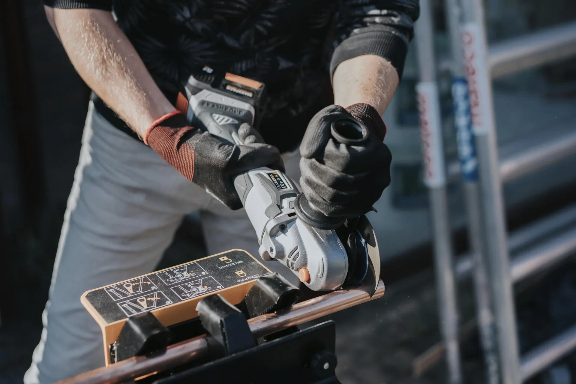 Maxxpack 18V Akku-Winkelschleifer Brushless 115mm (ohne Akku und Ladegerät) - 2