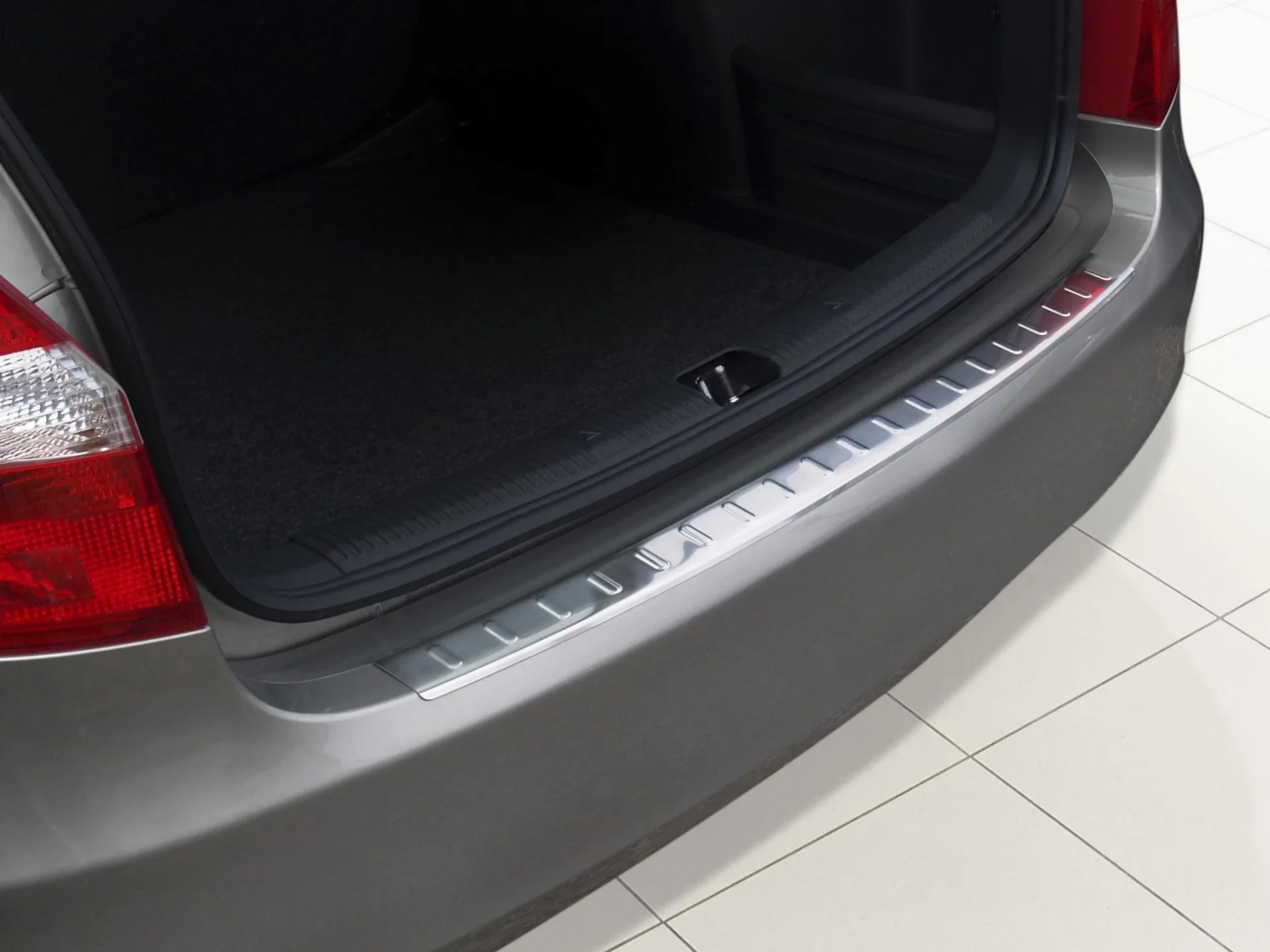 Ladekantenschutz Skoda Rapid / Edelstahl, Baujahr 2012-2015, FL 2015> - 7