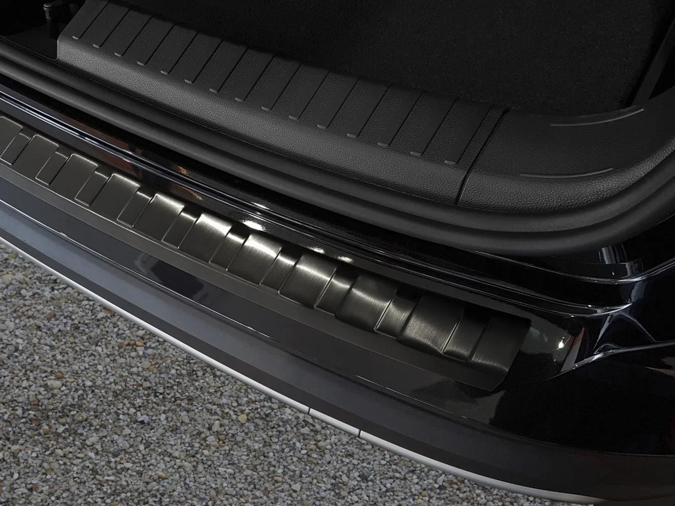 Ladekantenschutz Edelstahl graphite / black für Seat Ateca, Baujahr 2016> - 0