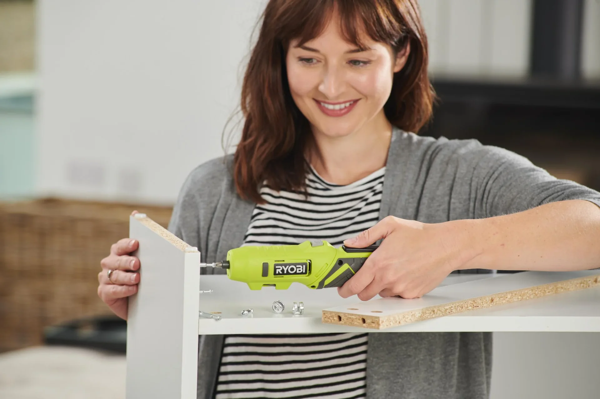 Akku-Knickschrauber 4V USB, inklusive 4 V 2,0 AH Akku und USB-C Ladekabel - 2