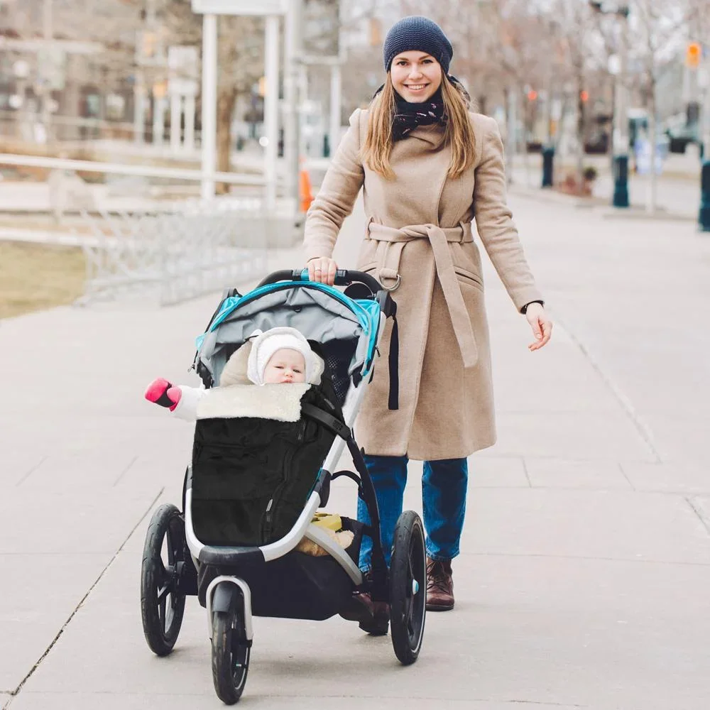 Babytrage Fußsack Schwarz | Teddy | Maxi-Cosi | mit Aufbewahrungstasche - 1