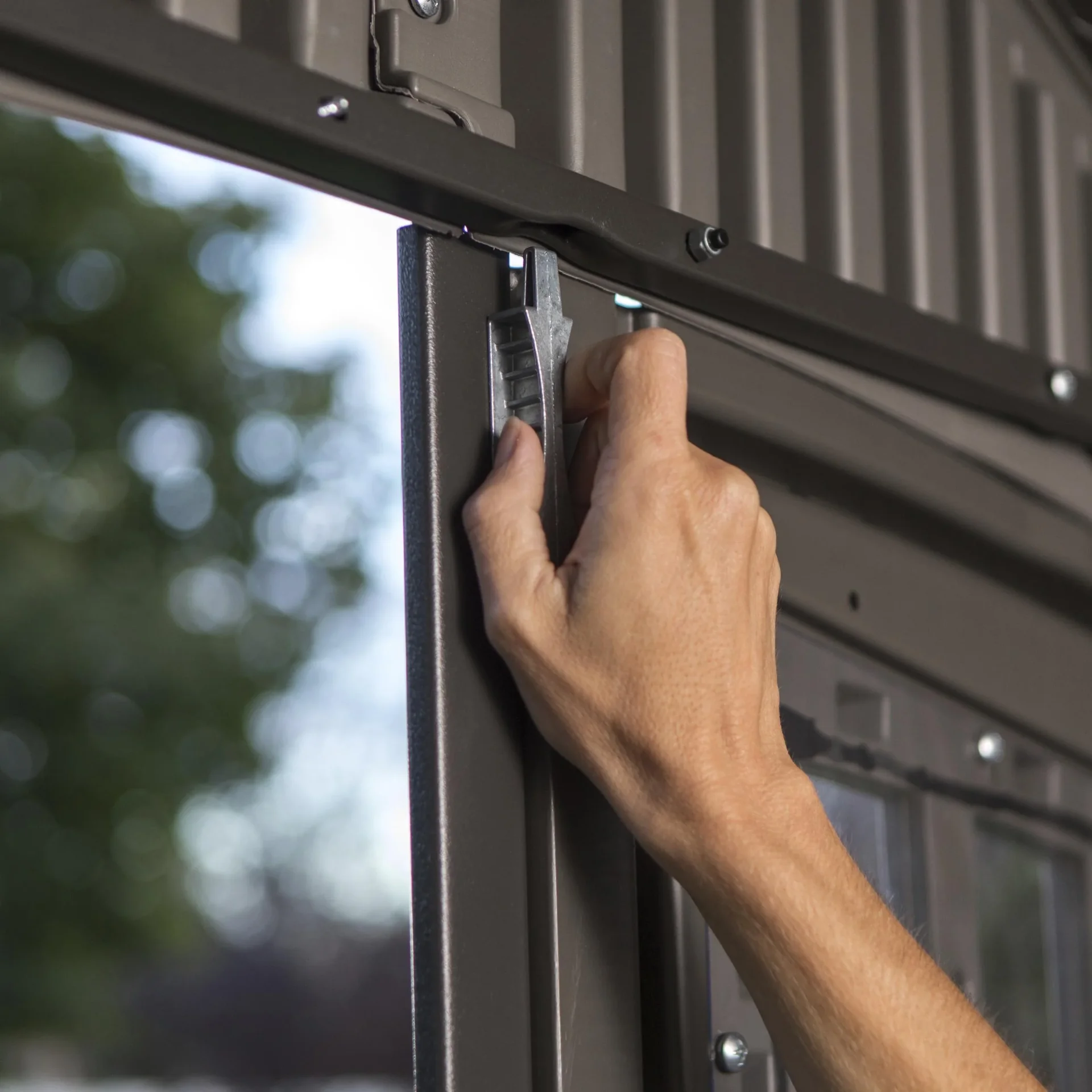 Kunststoff Gerätehaus Saturn dunkelgrau, 244 x 305 x 244 cm - 4