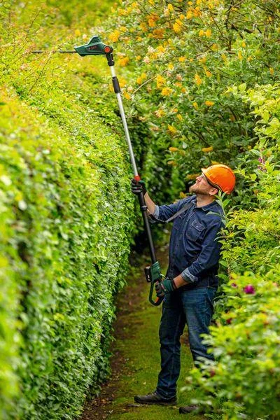 Akku-Teleskop-Heckenschere Universal Hedge Pole 18 - 2