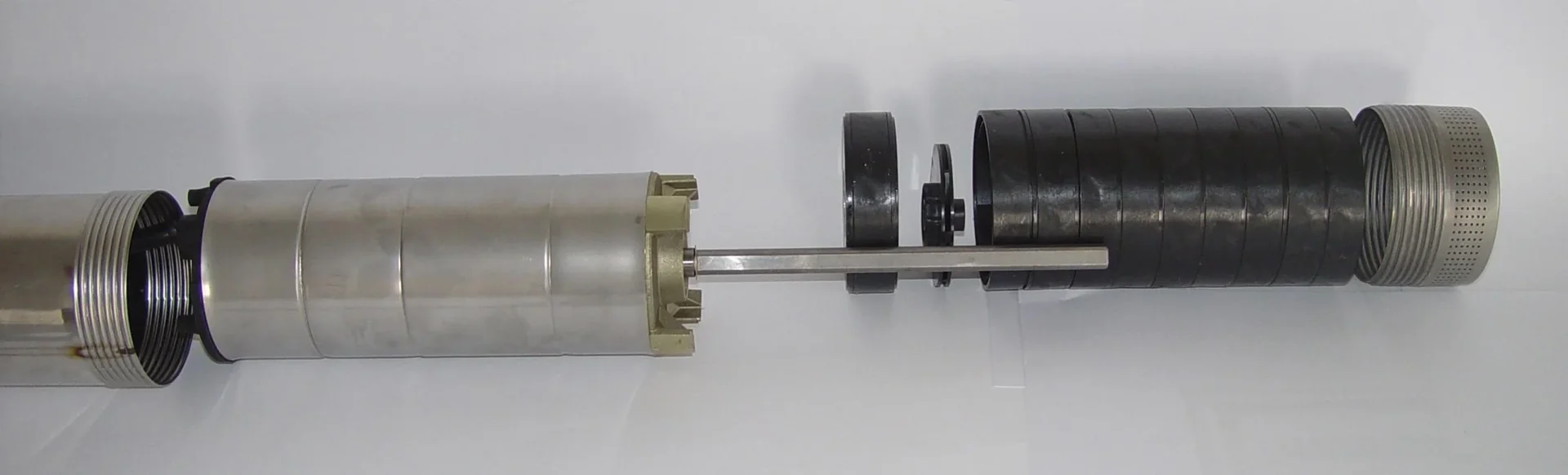 Leistungsstarke Tiefbrunnenpumpe GTT 900, Fördermenge 3.300 l/h - 1