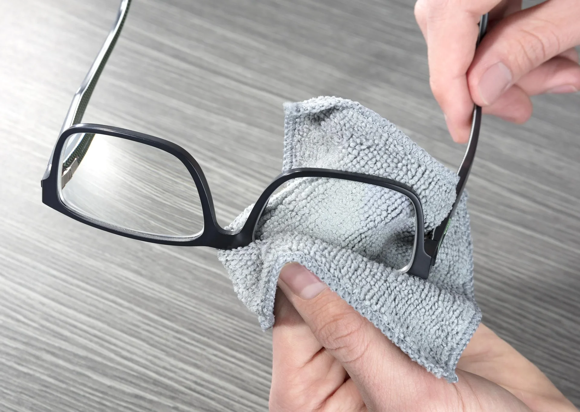 zilotex ® Brillenputztücher, Mikrofaser mit reinem Silbernitrat, 5er-Set - 1