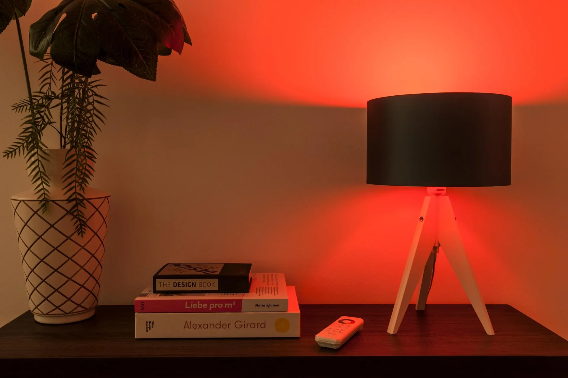 tint Starter Set mit 2 LED Lampen, 9,5 W, E27, Farbwechsel und Fernbedienung - 6