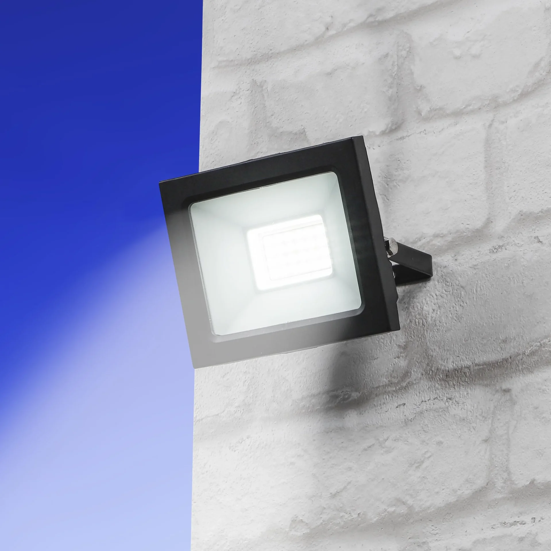 LED Außenstrahler schwarz, 20W 1500 Lumen - 1