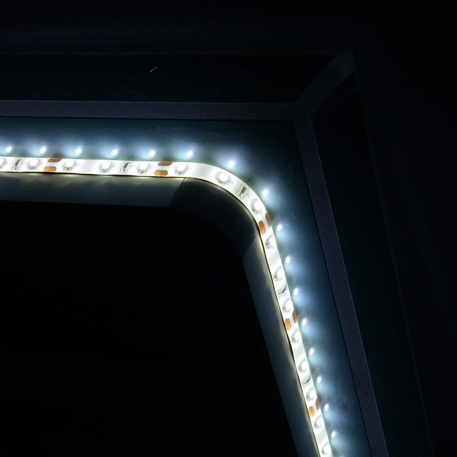 LED Badezimmerspiegel Wandspiegel Touchschalter Energieklasse A Alurahmen Silber 50 x 3 x 70 cm - 0