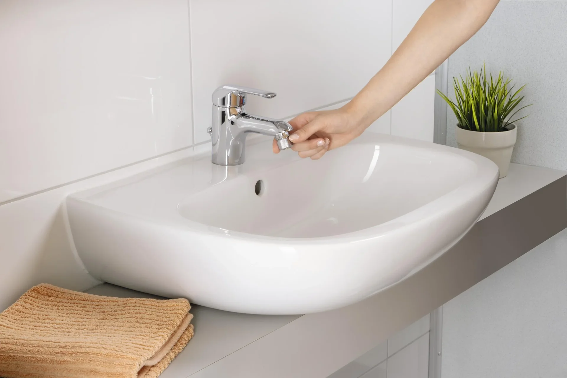 Strahlregler für Wasserarmaturen, für Küche und Bad - 1