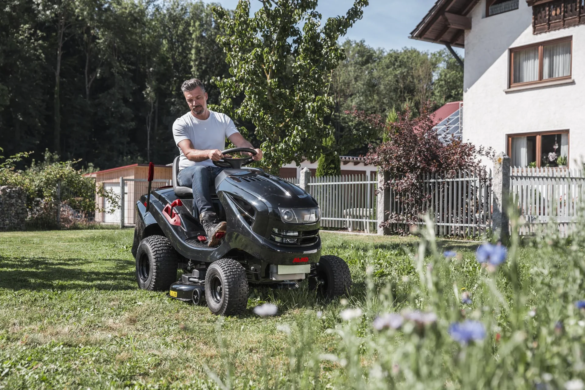 Benzin-Rasentraktor Easy 15-93.2 HD-A - 2 in 1 Funktion - 1