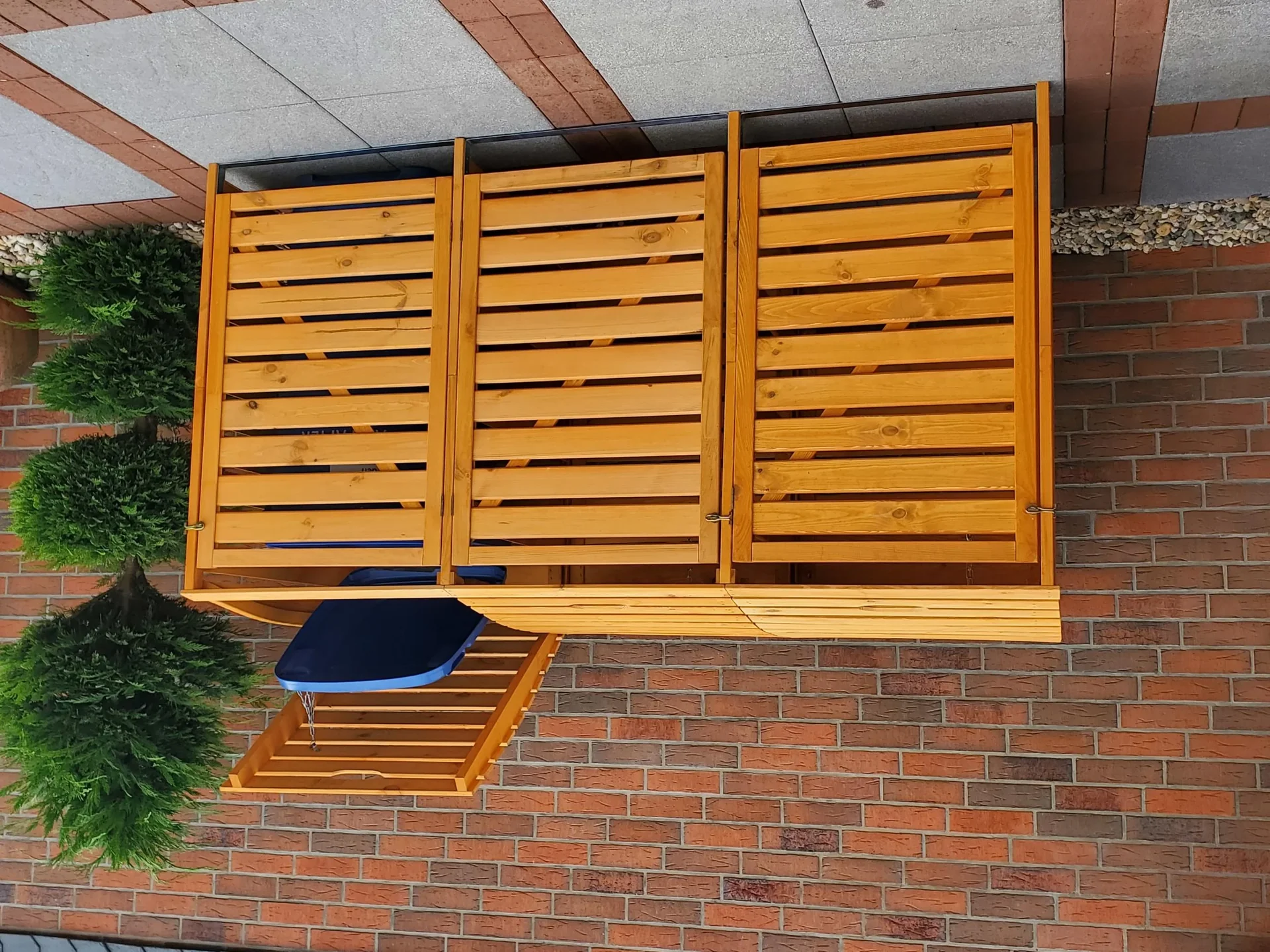 Mülltonnenbox "Vario III" für 3 Tonnen, honigbraun - 0