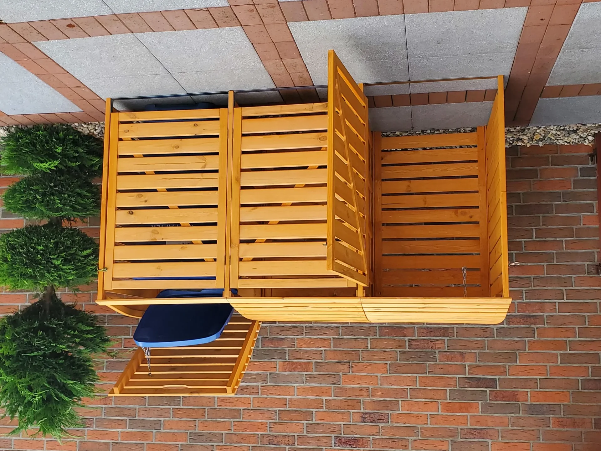 Mülltonnenbox "Vario III" für 3 Tonnen, honigbraun - 2