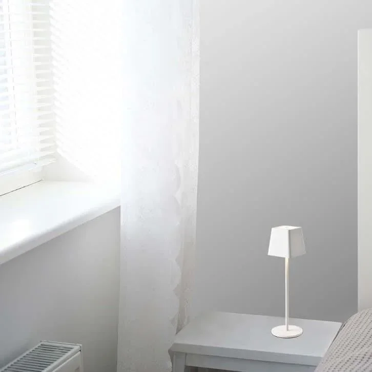 VT-7563 Tischleuchte - 3000K - Dimmbar durch Berührung - Wiederaufladbar - Weiß - 4