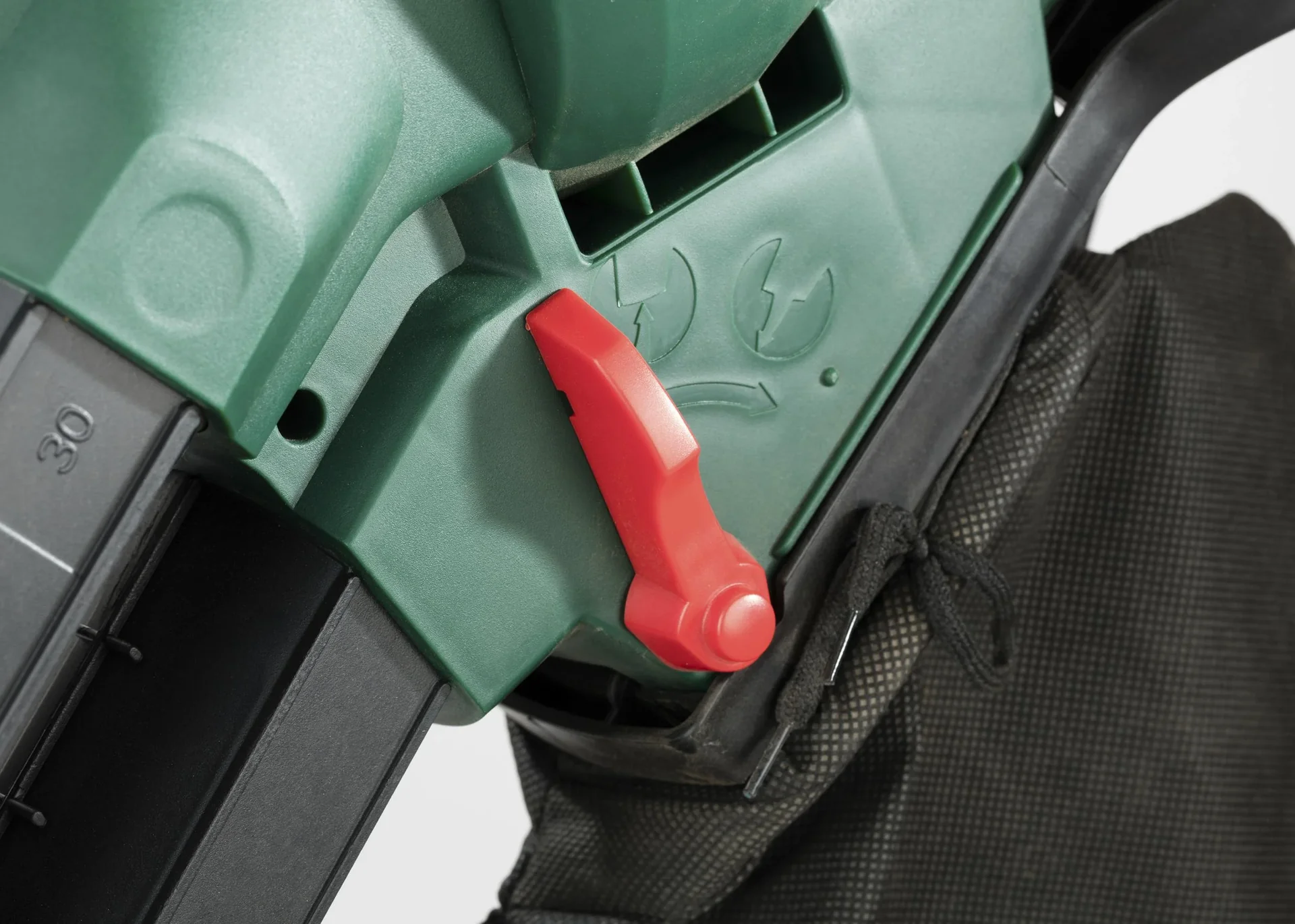 4 in 1 Elektro Laubsauger, 3000 Watt + Zusatz-Fangsack - 3