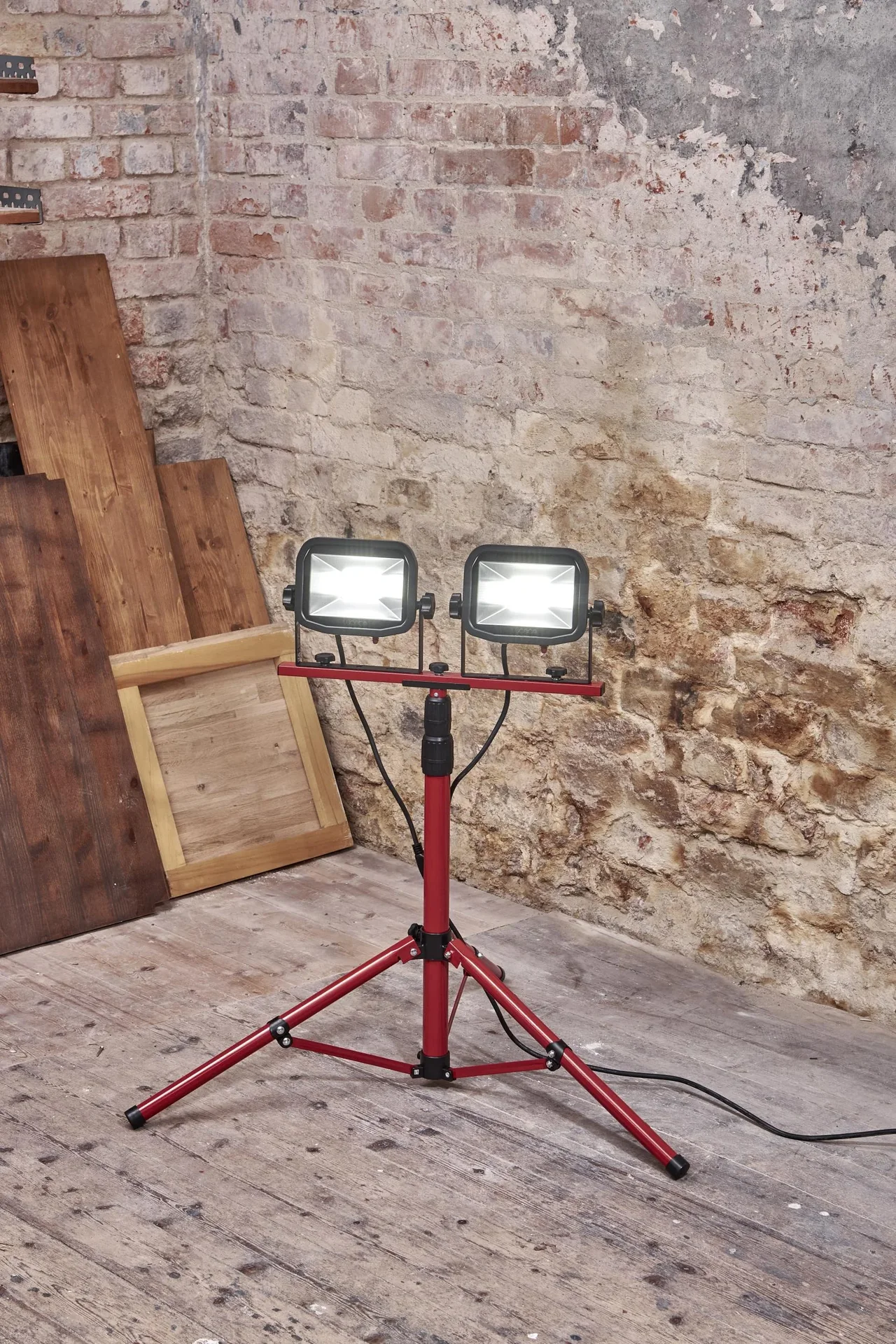 LED Stativfluter für den Innen- und Außenbereich mit 2 x 22 Watt - 4