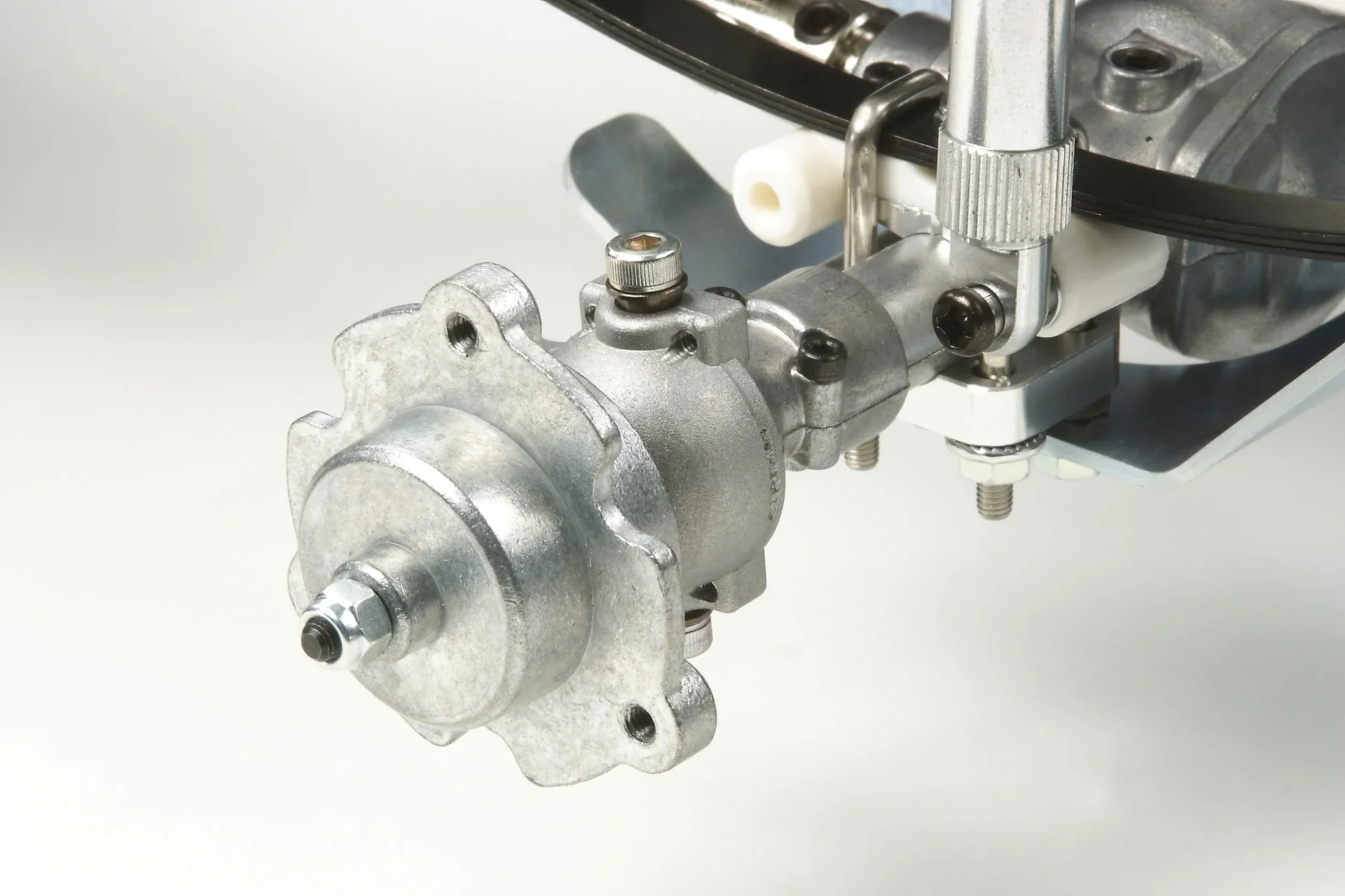 1:10 RC Toyota 4x4 Pick Up - 6