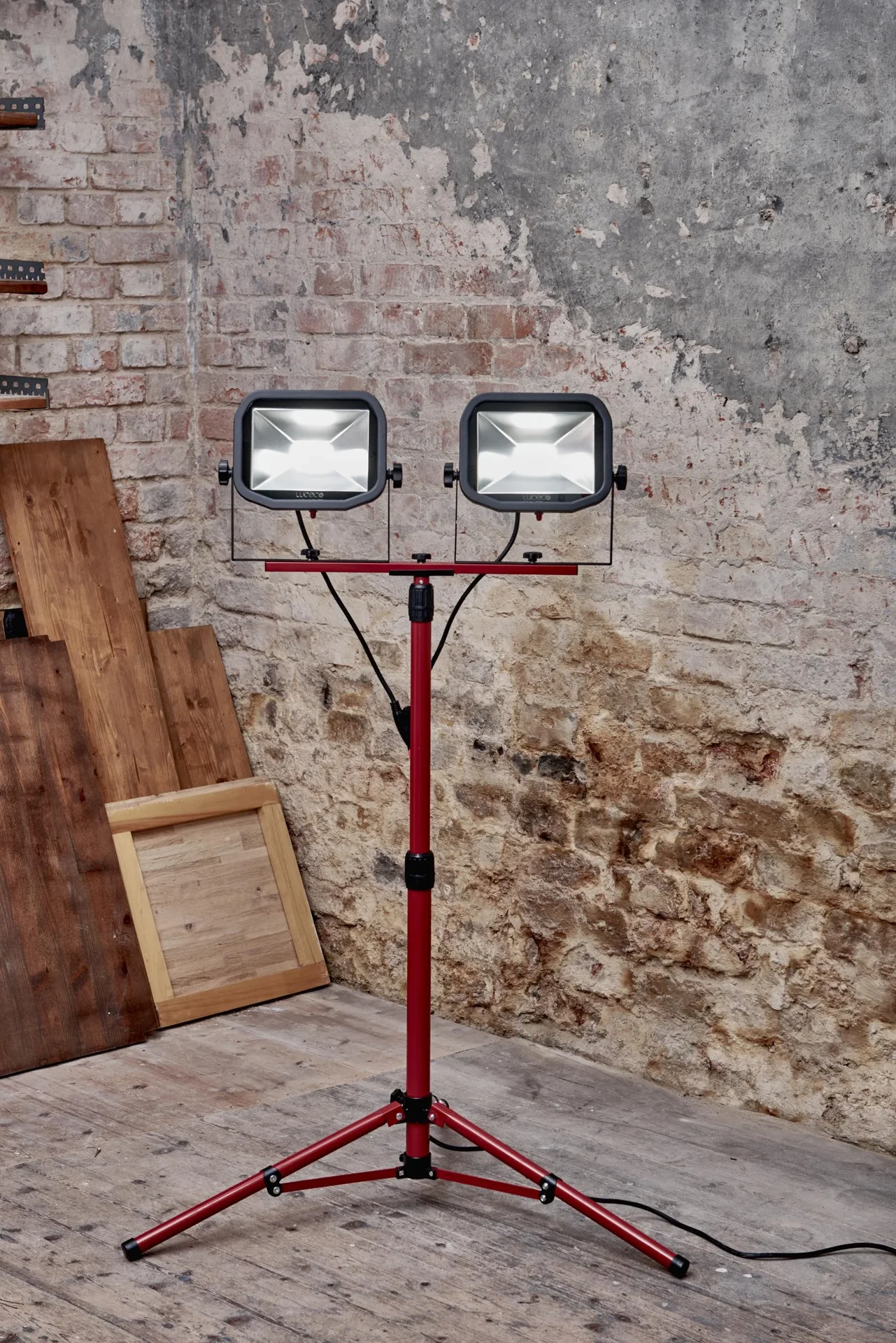 Stativstrahler 2 x 3000 Lumen 5000 K 3 m Kabel Y - Verbindung - 2