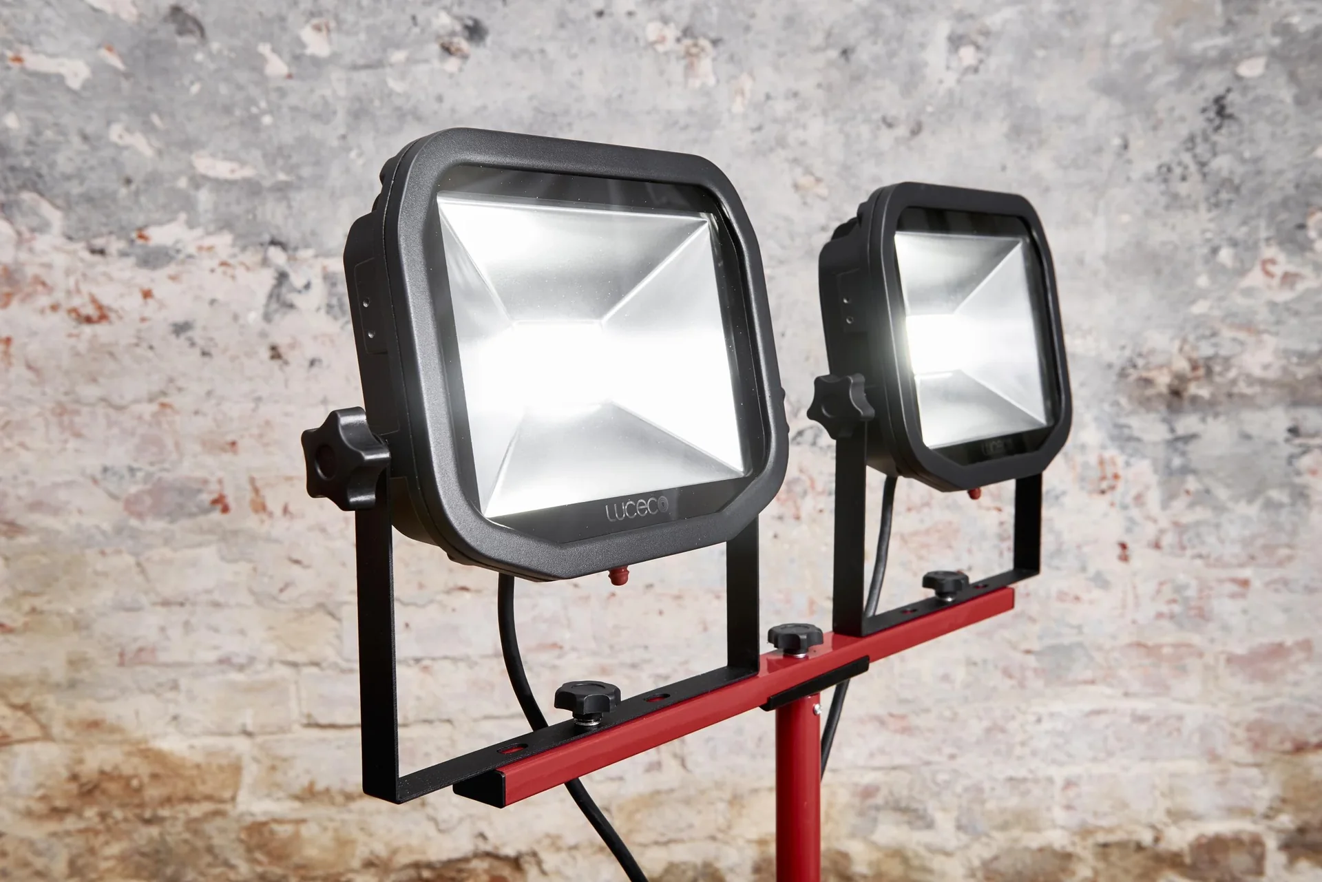 Stativstrahler 2 x 3000 Lumen 5000 K 3 m Kabel Y - Verbindung - 3