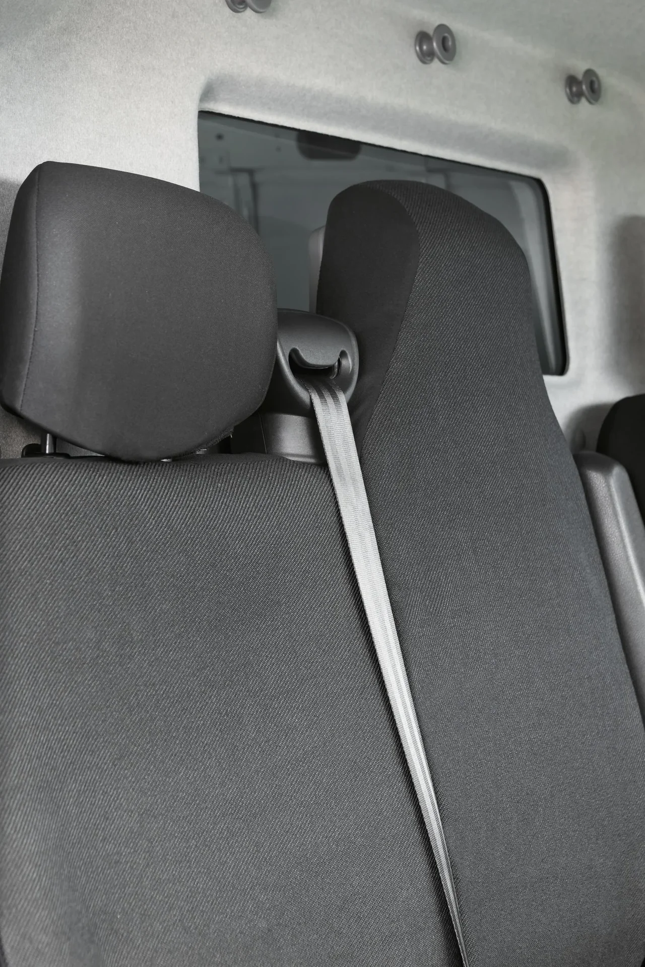 Passform Sitzbezüge aus Stoff für Opel Movano, Renault Master und Nissan Interstar ab BJ 04/2010 bis 2014 - 0