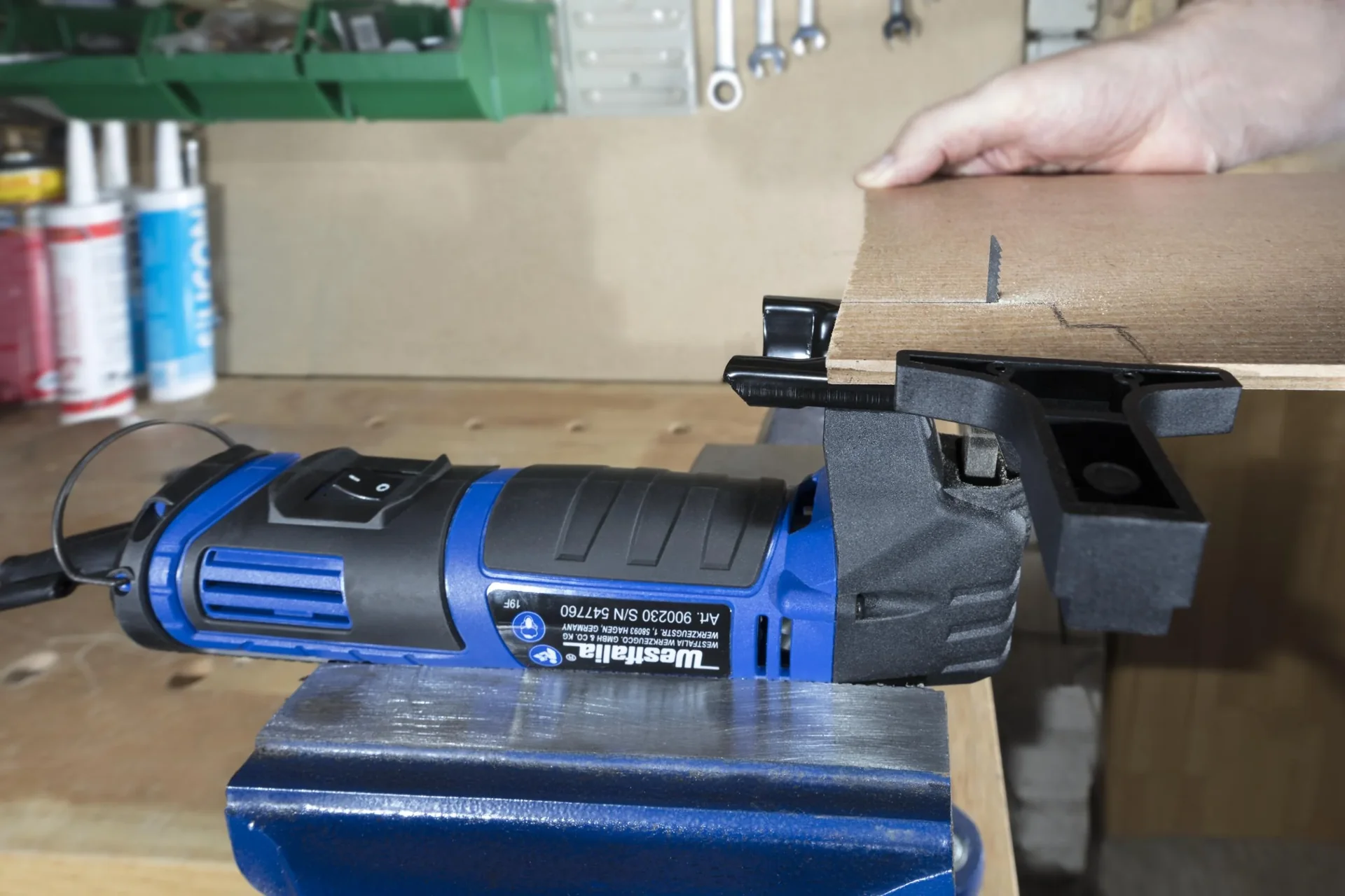 Mini Stichsäge 75 Watt inklusive 16-teiligem Klemmen und Zwingensatz - 3