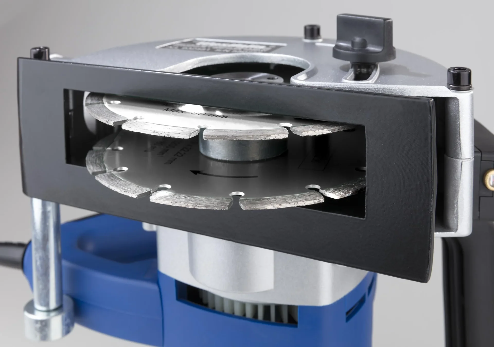 Mauernutfräse 1700 Watt inklusive 2 Diamant-Trennscheiben 150 mm - 1