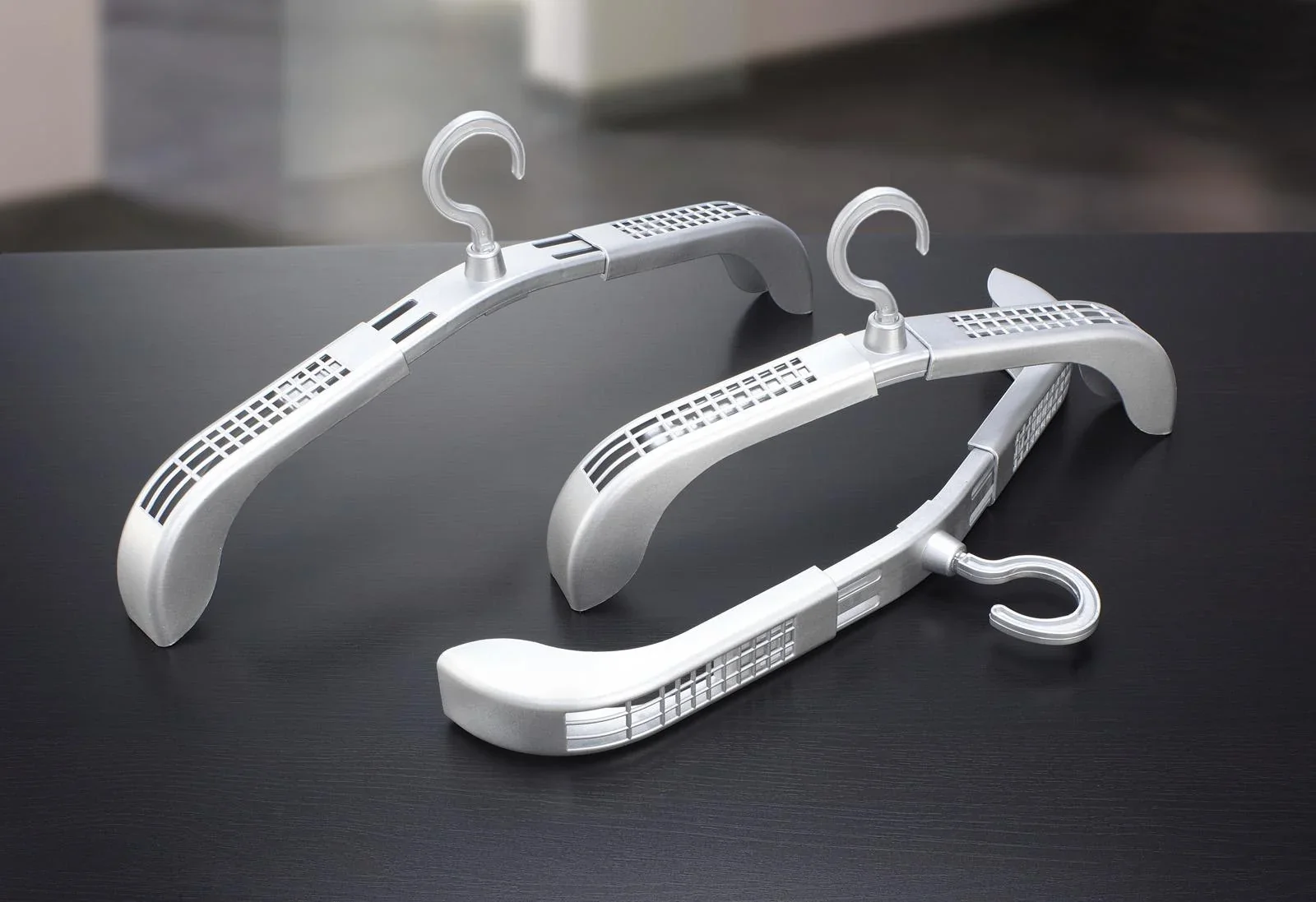 Ausziehbarer Kleiderbügel, 6er Set, ausziehbar 37,5 - 51,5 x 4 cm - 2