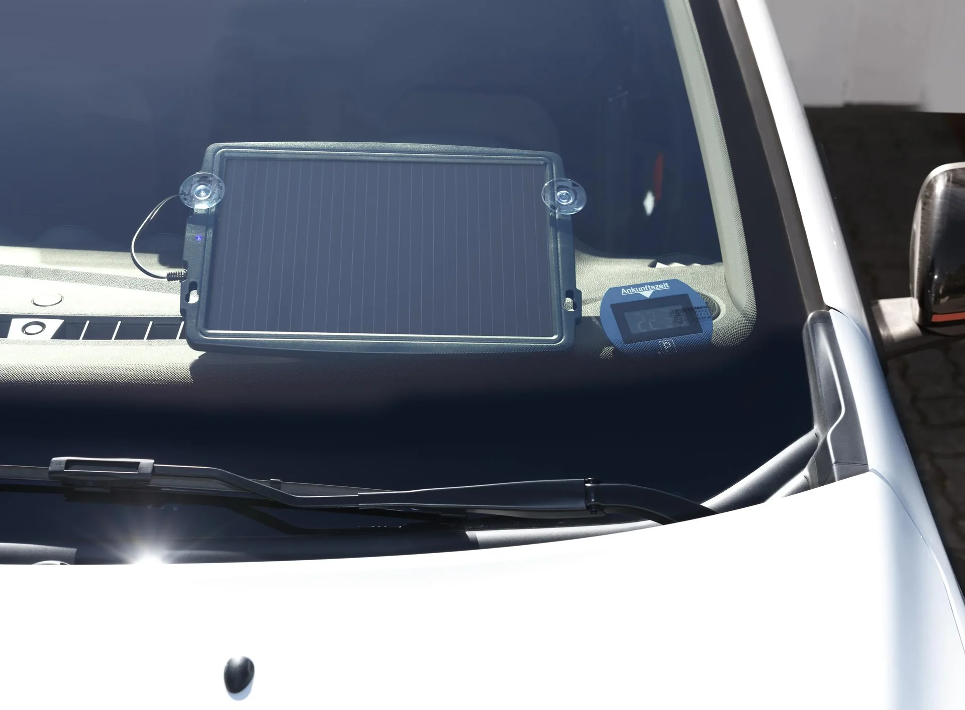 4,5 Watt Mobiles Solarpanel zur Erhaltungsladung - 3