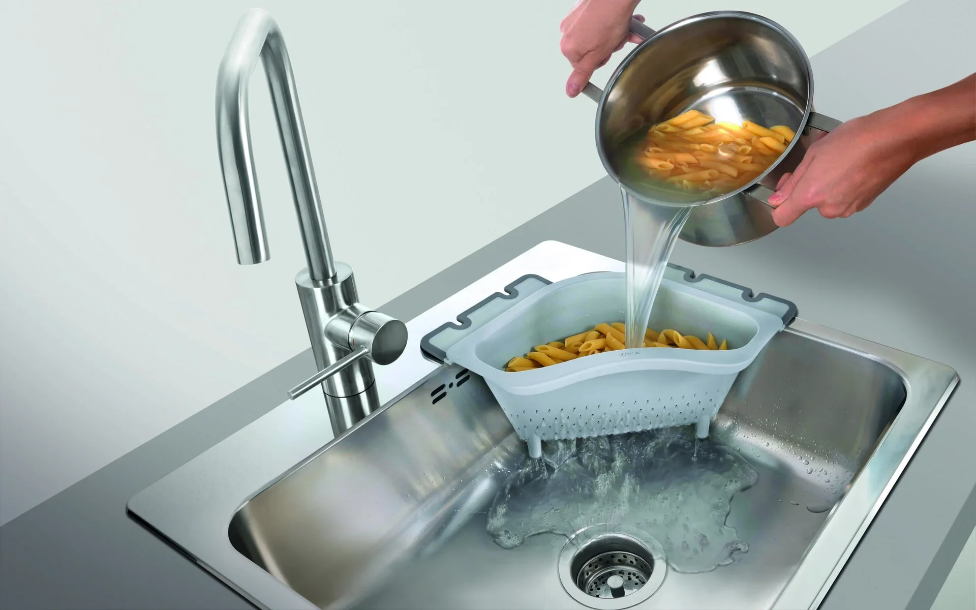 Kunststoff-Ecksieb Drain On - 2