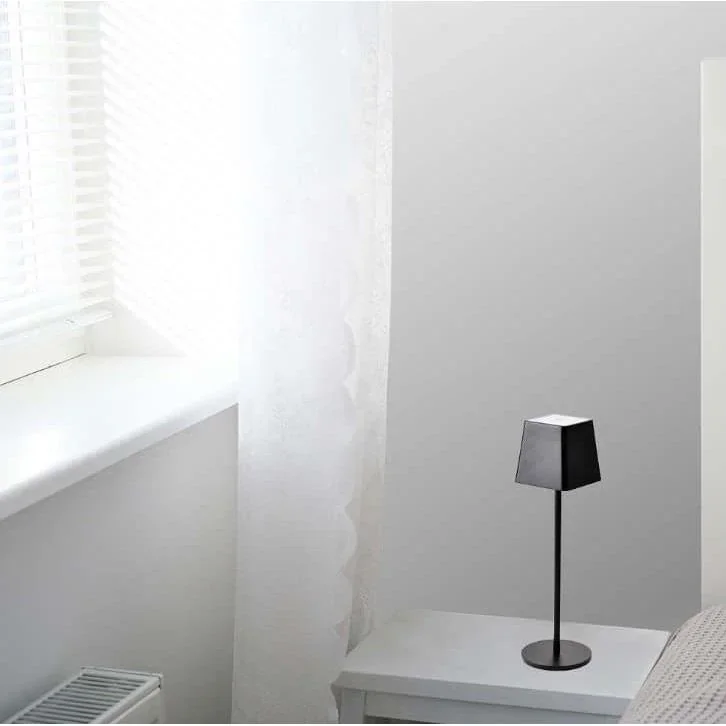 VT-7563 Tischleuchte - 3000K - Dimmbar durch Berührung - Wiederaufladbar - Schwarz - 3