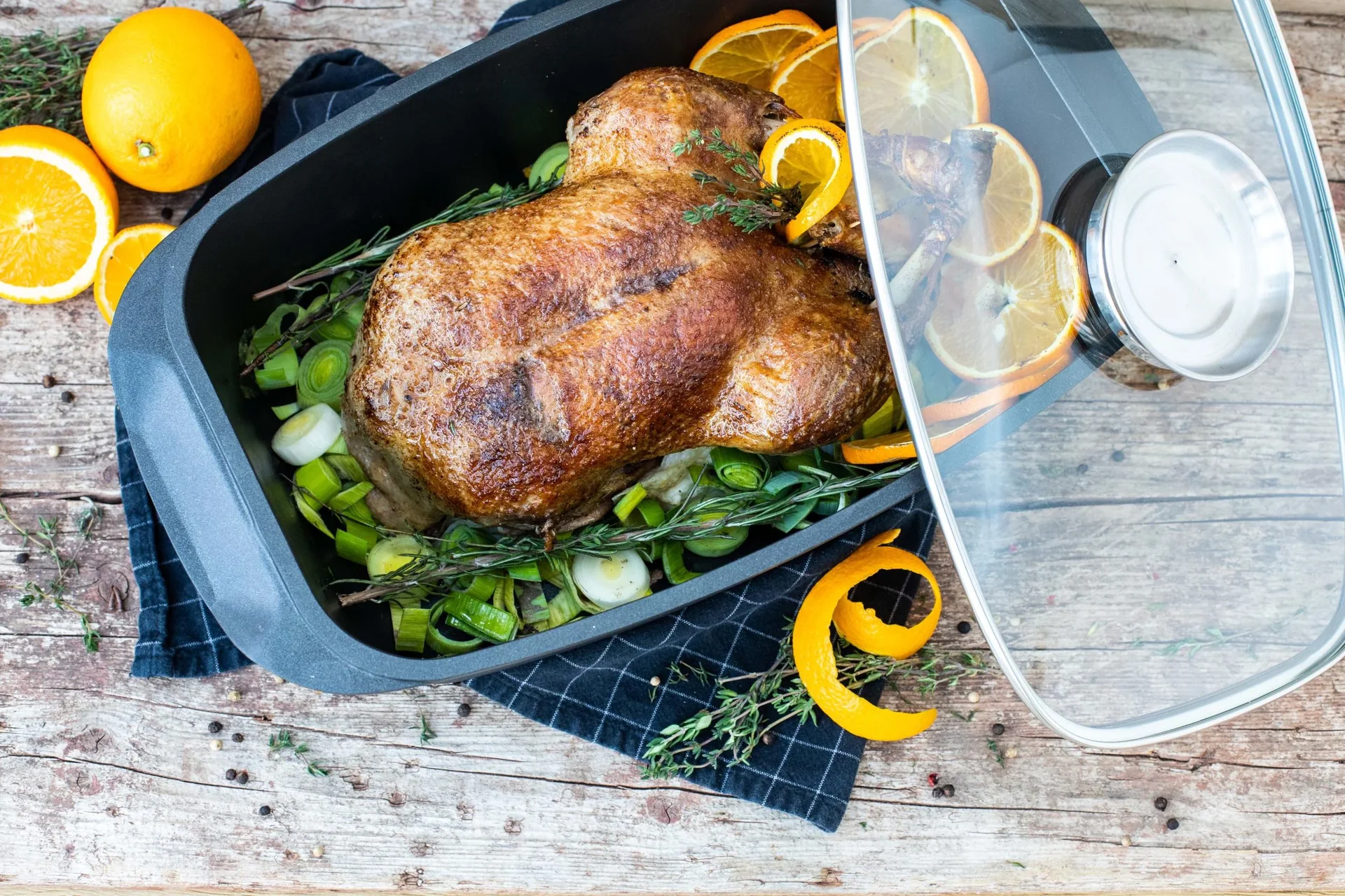 Aroma-Bräter, 4,5 Liter, 40 x 23 x 13 cm, Aluguss Universalbräter mit Aroma-Deckel - 0