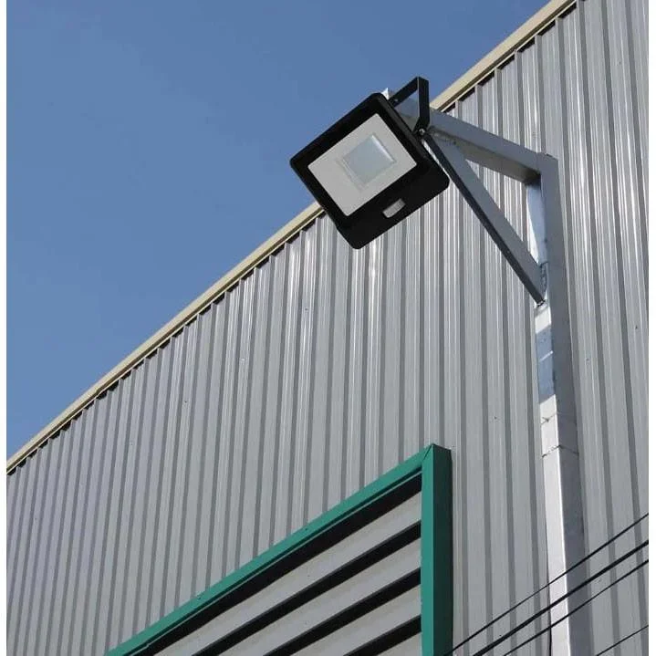 VT-158S LED-Flutlicht mit Sensor - 50 W - 4000 Lm - 3000K - Schwarz - 5