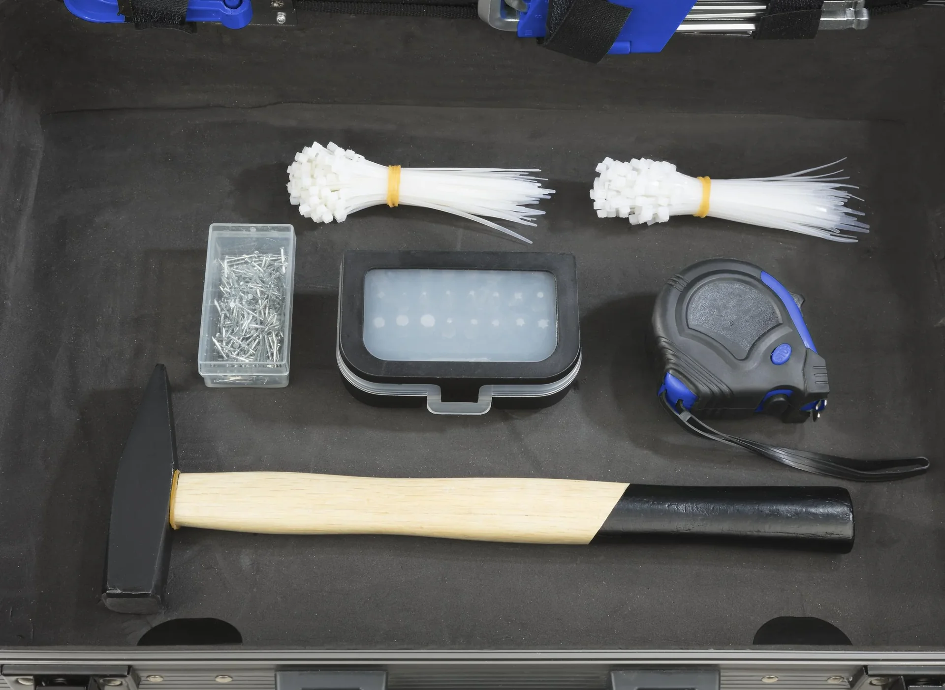 Aluminium - Werkzeugkoffer 105-teilig 3/8" / 1/4" - 0