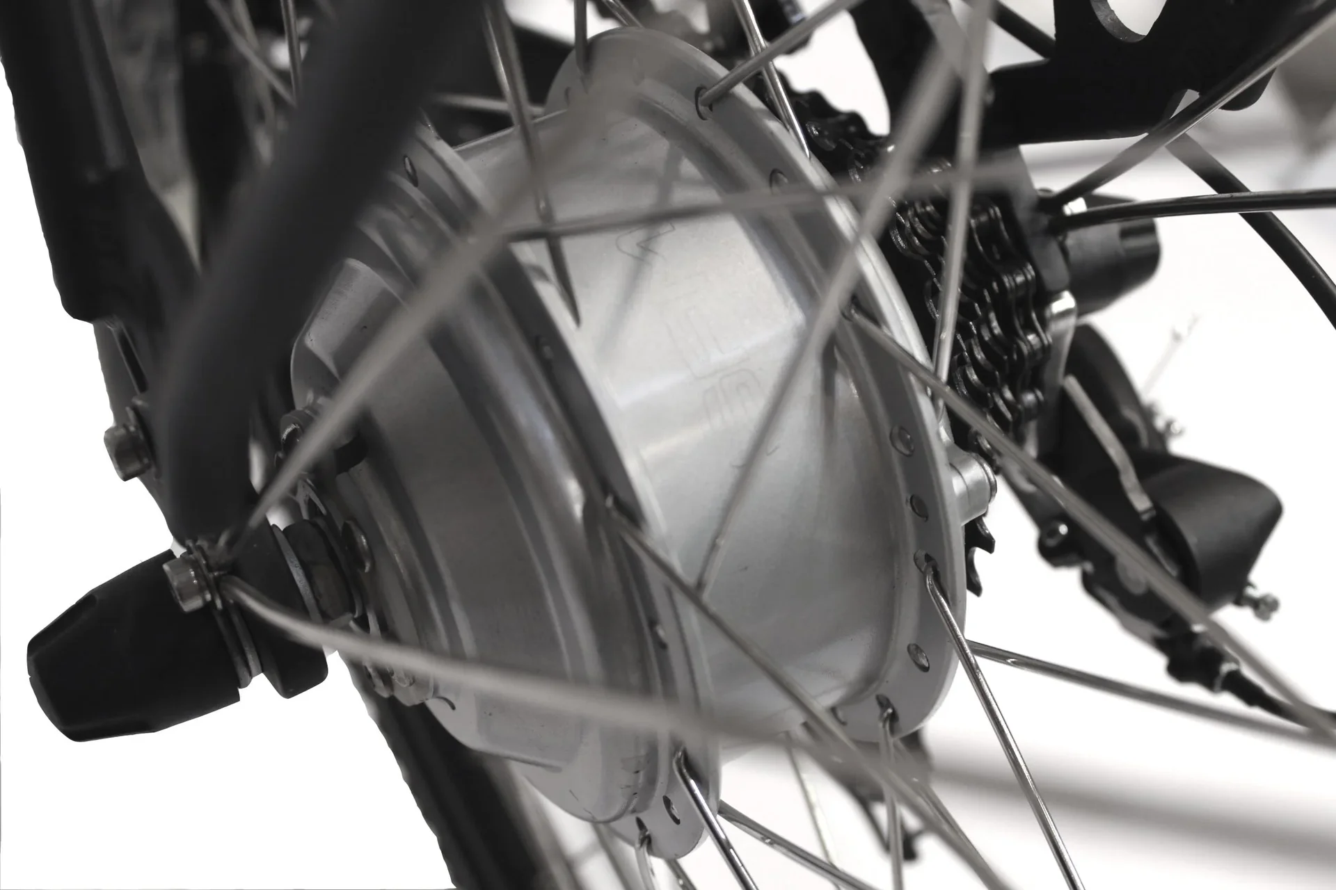 Herren Trekking E-Bike, 28 Zoll, Rahmenhöhe 50 cm, 7-Gang Kettenschaltung, Silber matt, Eifel - 0