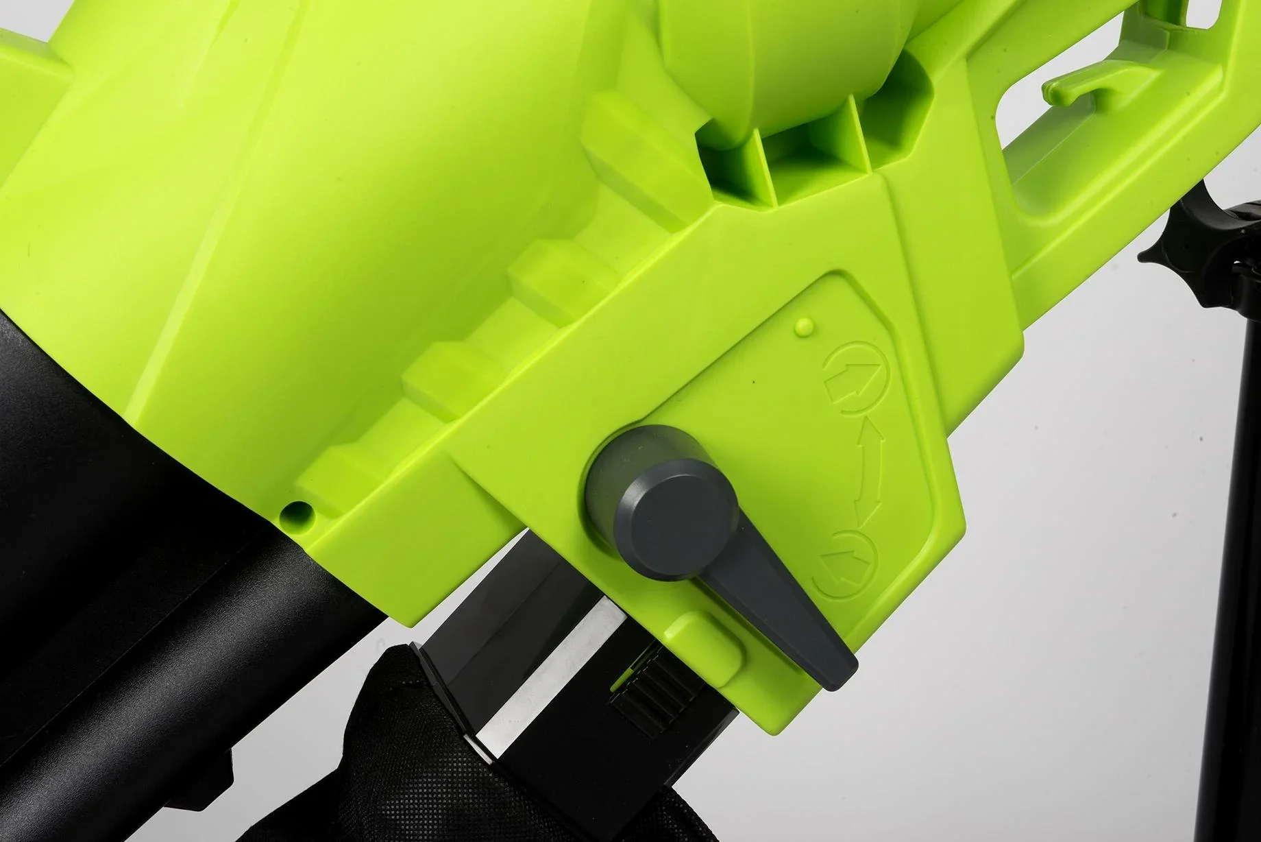 3 in 1 Laubsauger und Gebläse, 3000 W - 0