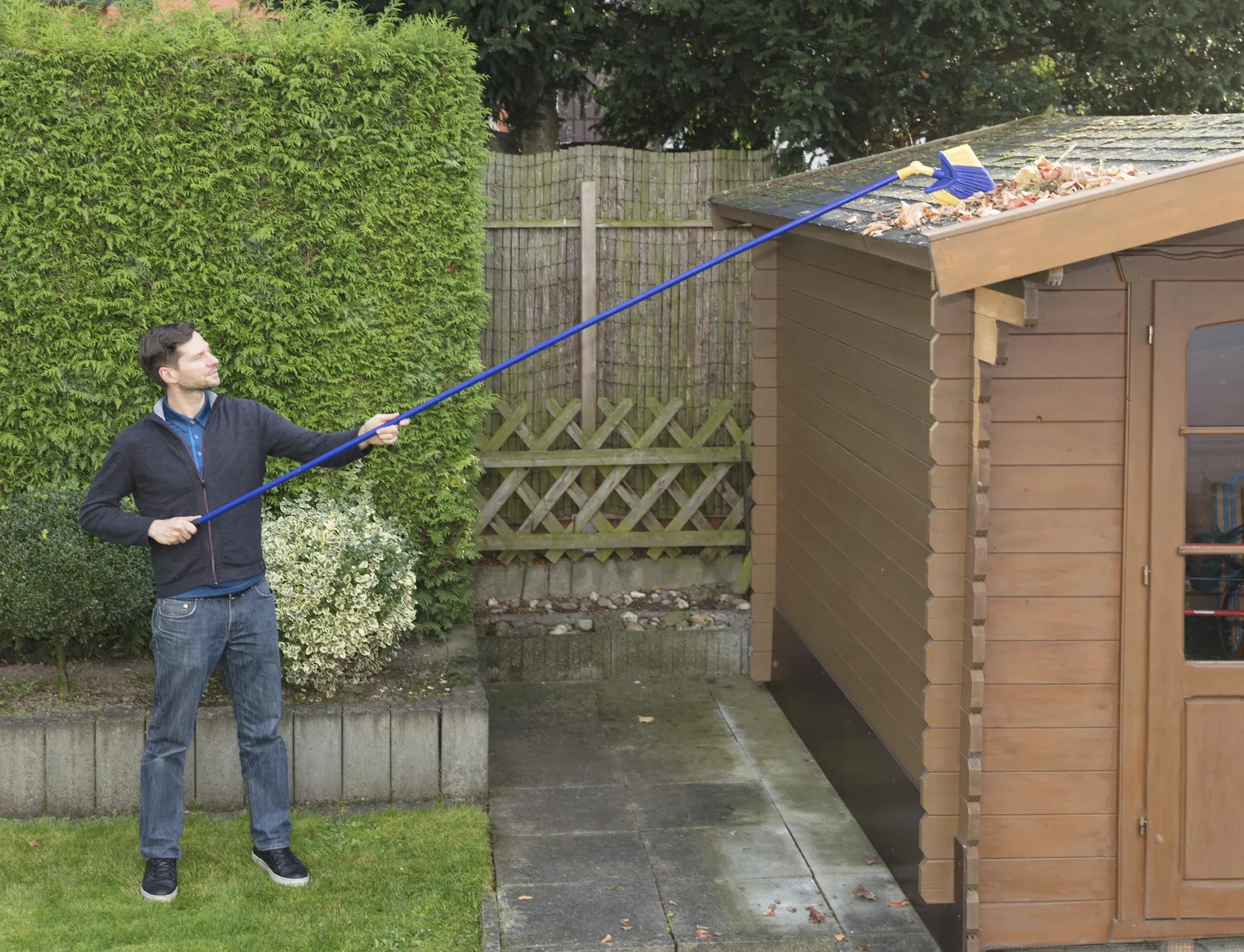 Teleskop Besen - Ideal zur Dachrinnenreinigung - 9