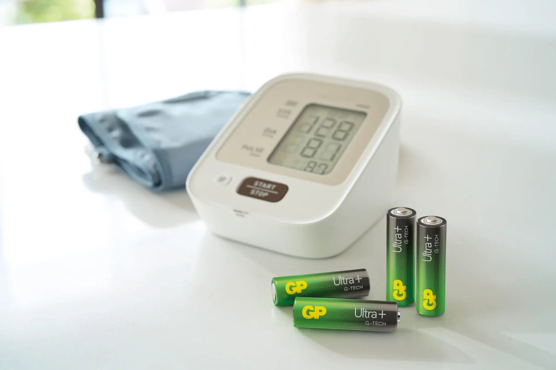 ULTRA PLUS Micro (AAA) Alkaline Batterien - 4 Stück - 7