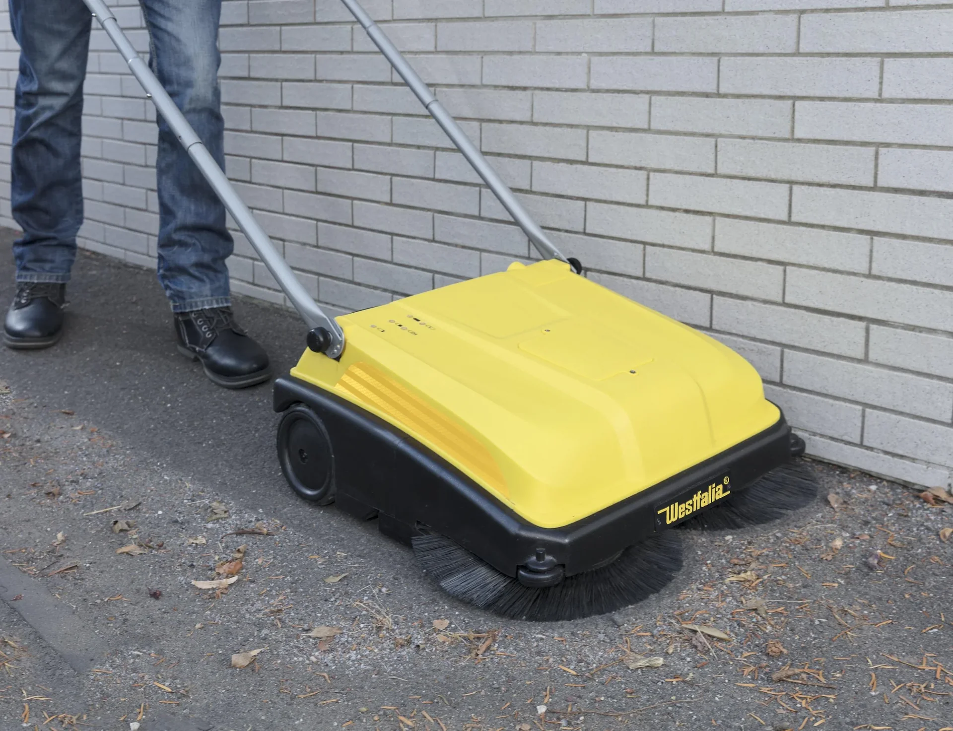 Hybrid Kehrmaschine - 1