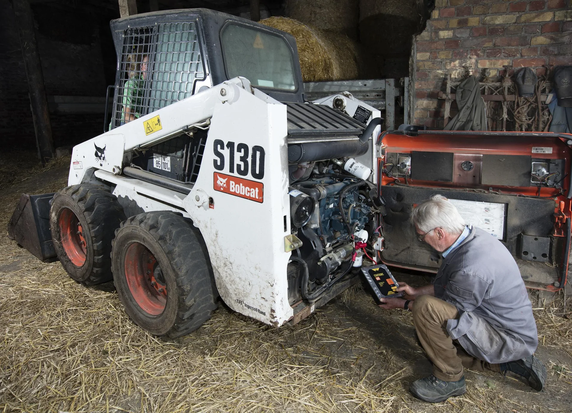 Mobile Starthilfe Startronic 800 A - 12 Volt - 9