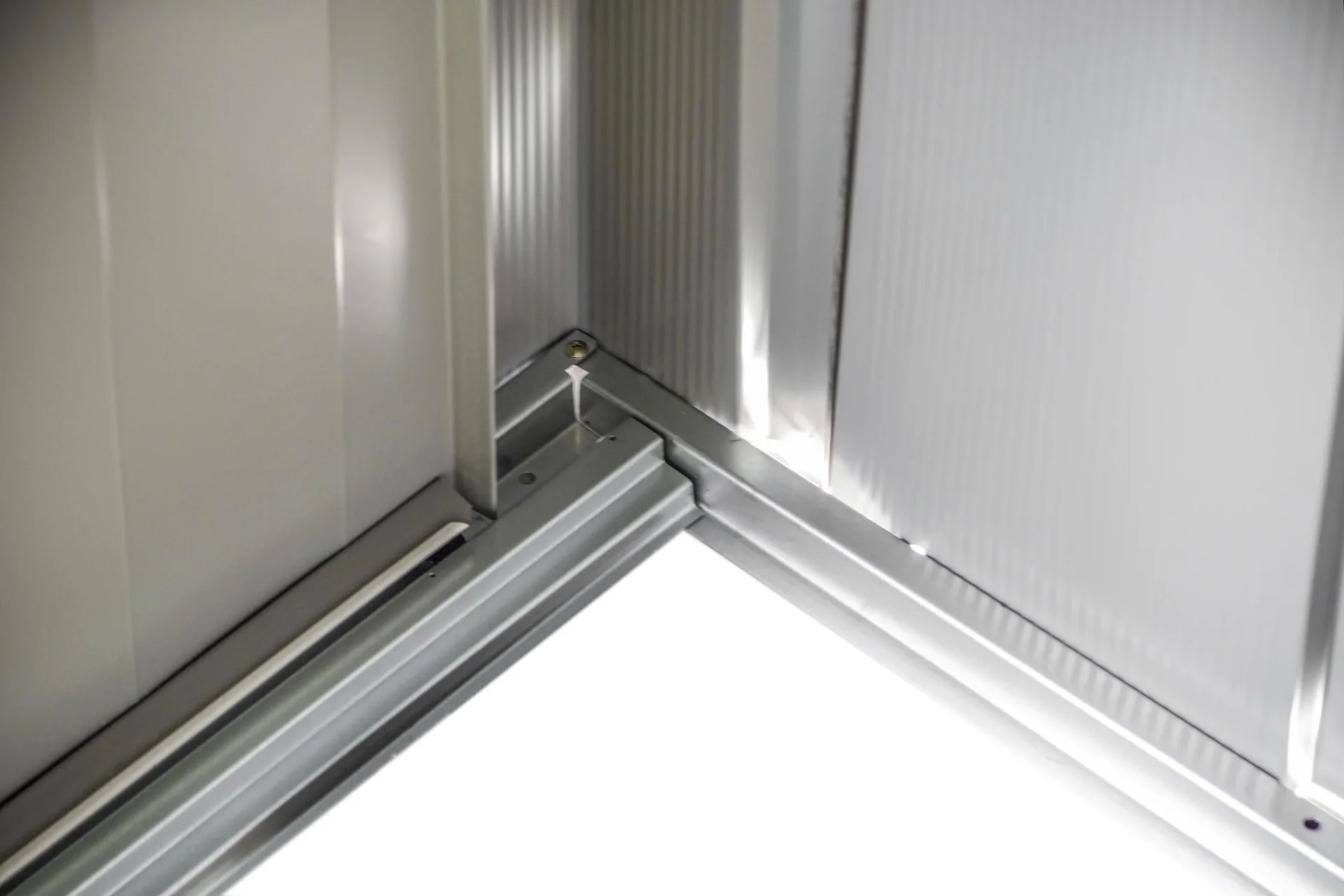 Metallgerätehaus Woodlake 8x6, 253 x 181 x 177 cm - 1